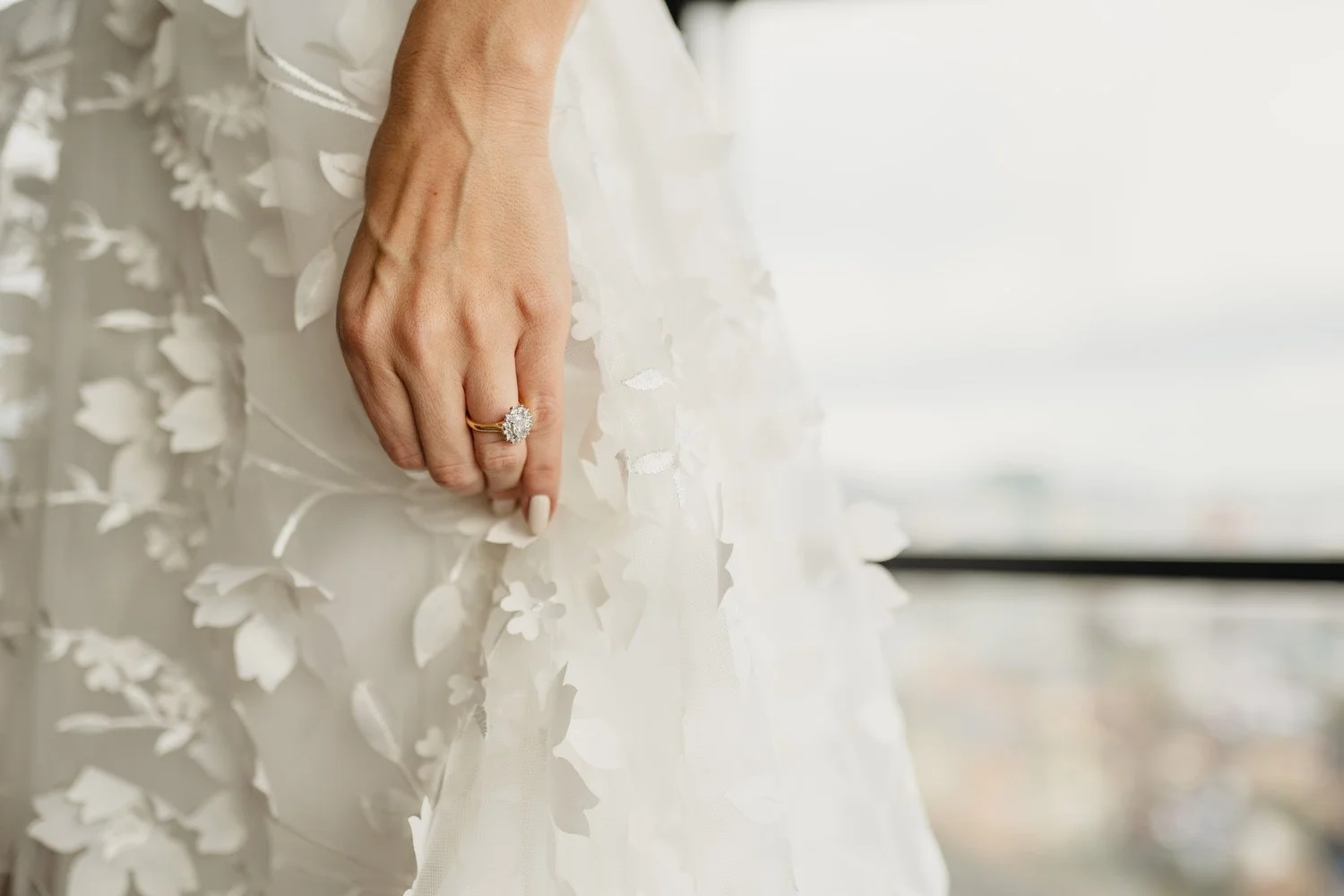  Laura and Matthews wedding in the Muddler’s Club restaurant in Belfast’s Cathedral Quarter. The couple got ready in the Hilton hotel before heading to St.Malachy’s church for their ceremony. Afterwards, we took photos around Cathedral Quarter before