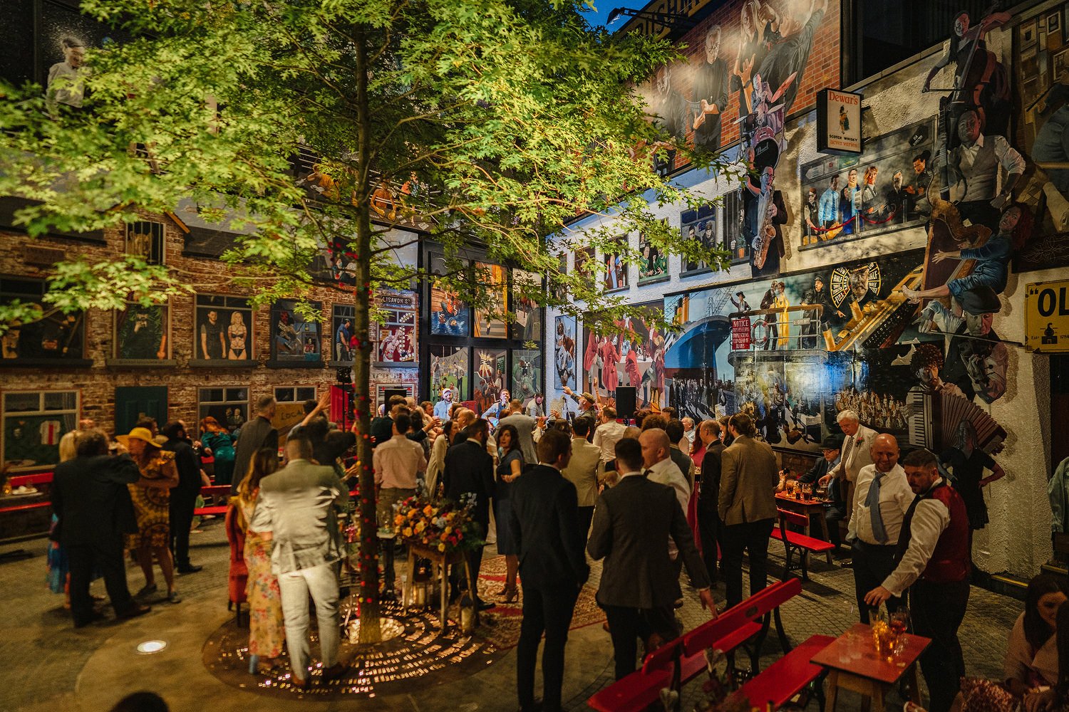 The Dark Horse Belfast Pub Wedding 0253.JPG