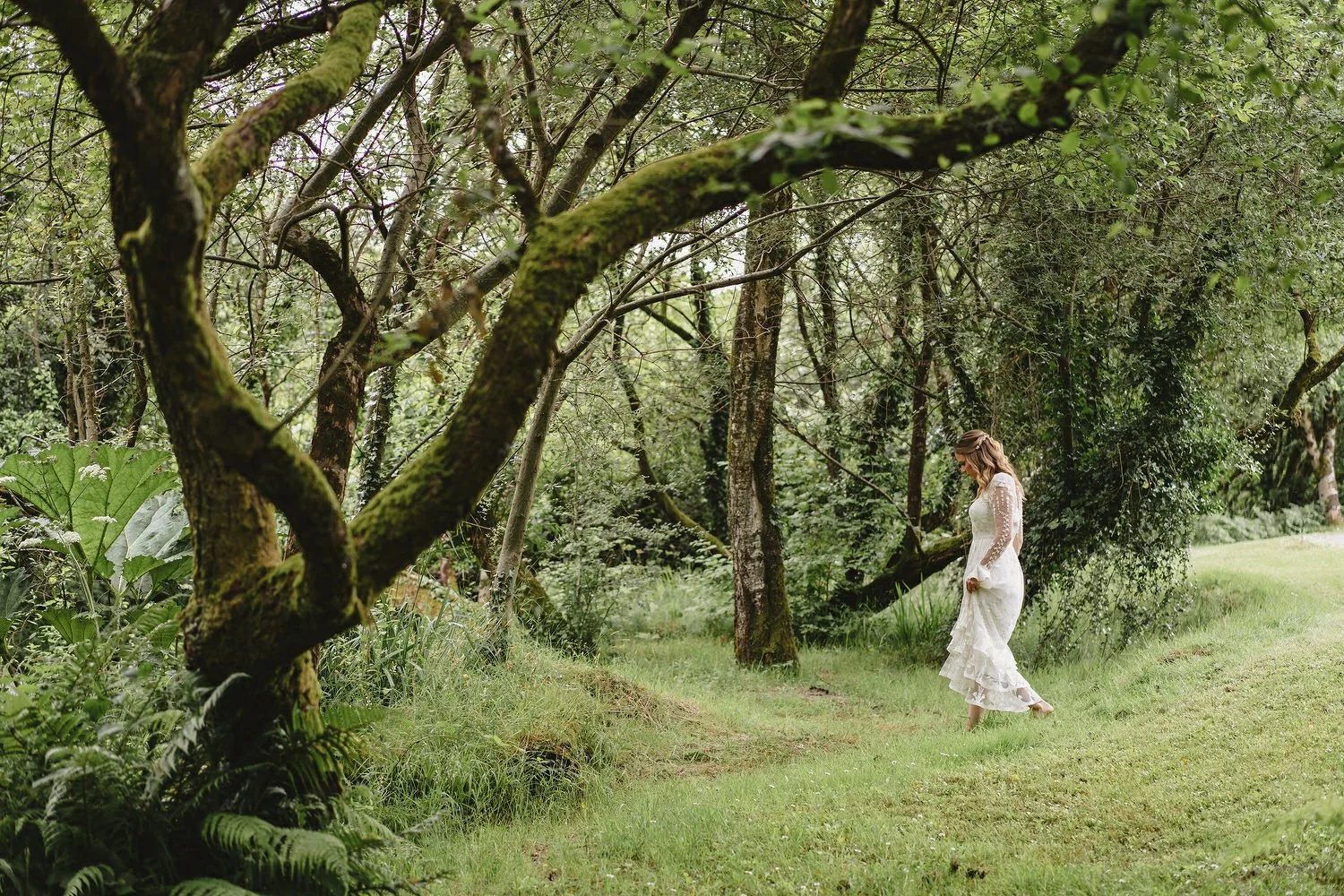  The Best wedding Photographers in Northern Ireland 2022. Planning a wedding in Ireland? Here are some of the best wedding photographs taken across Ireland and Northern Ireland. 
