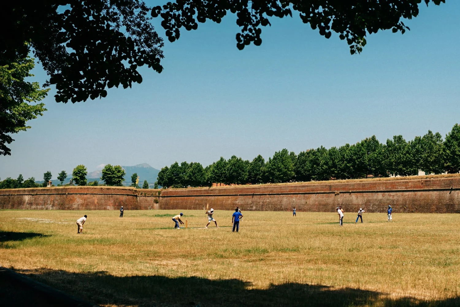  Lucca Italy English Speaking Wedding Photographers 