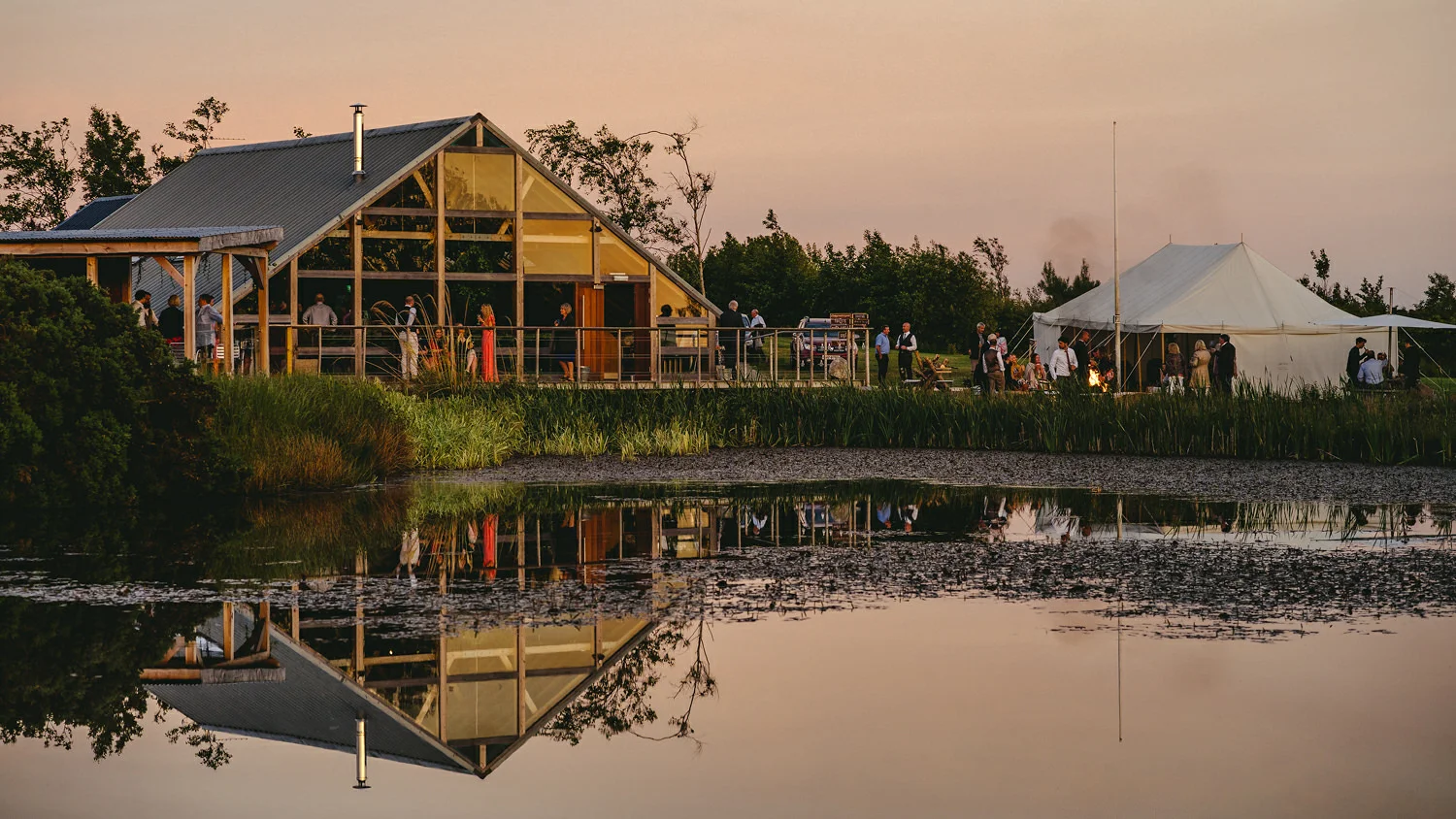  Some of the best wedding photographs in the world. The best Wedding photos in the europe 2018. The best wedding photos in Ireland. Sony wedding photos. Sony a7iii wedding camera. 