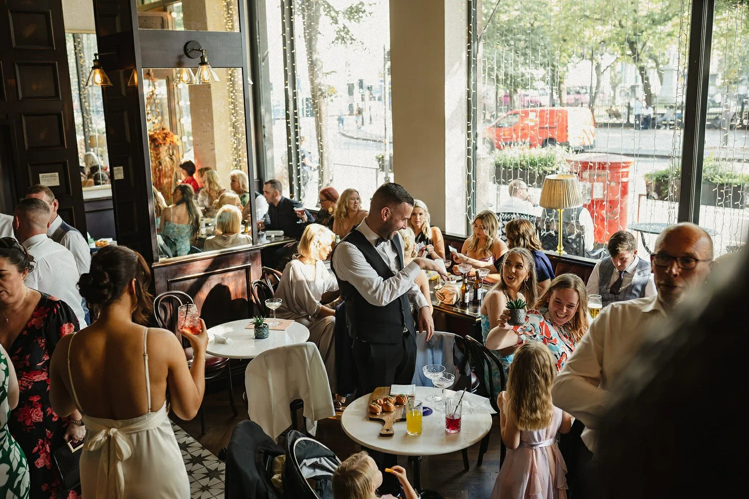 Cafe Parisien Belfast Wedding photos 097.JPG