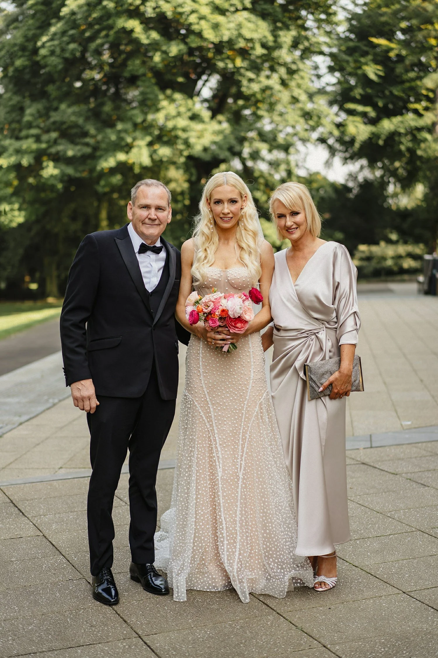 Cafe Parisien Belfast Wedding photos 033.JPG