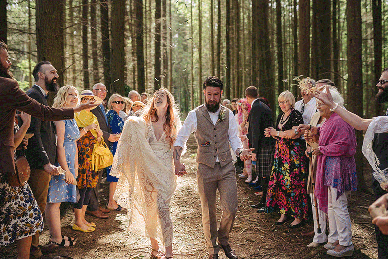 Wedding confetti gif.GIF