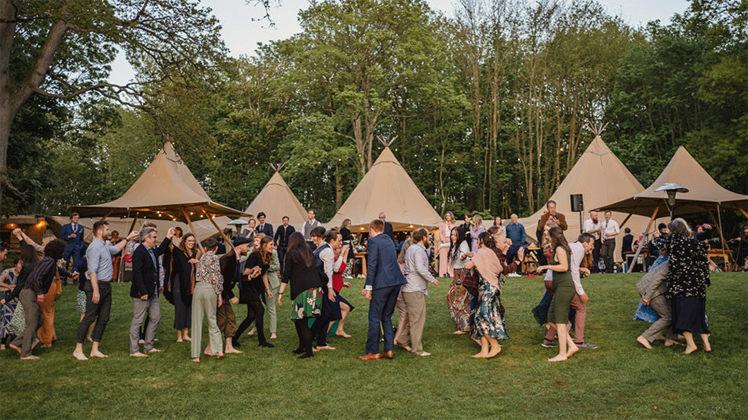 Finnebrogue Woods Outdoor Wedding Photos 181.GIF