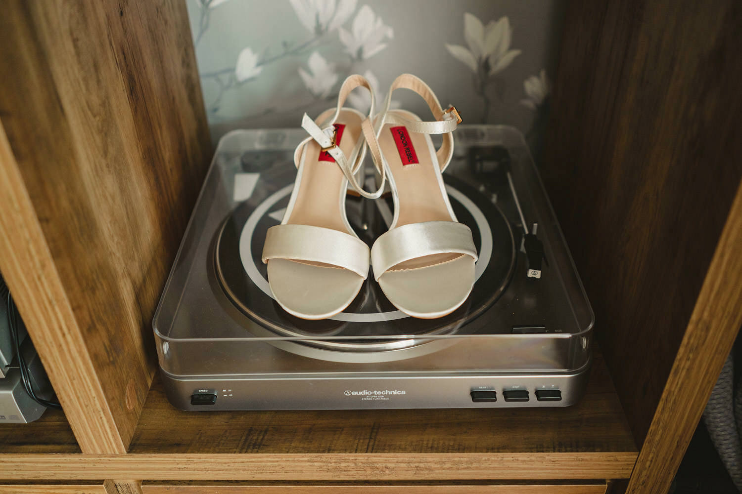 Hilden Brewery Lisburn wedding photographs 014.JPG