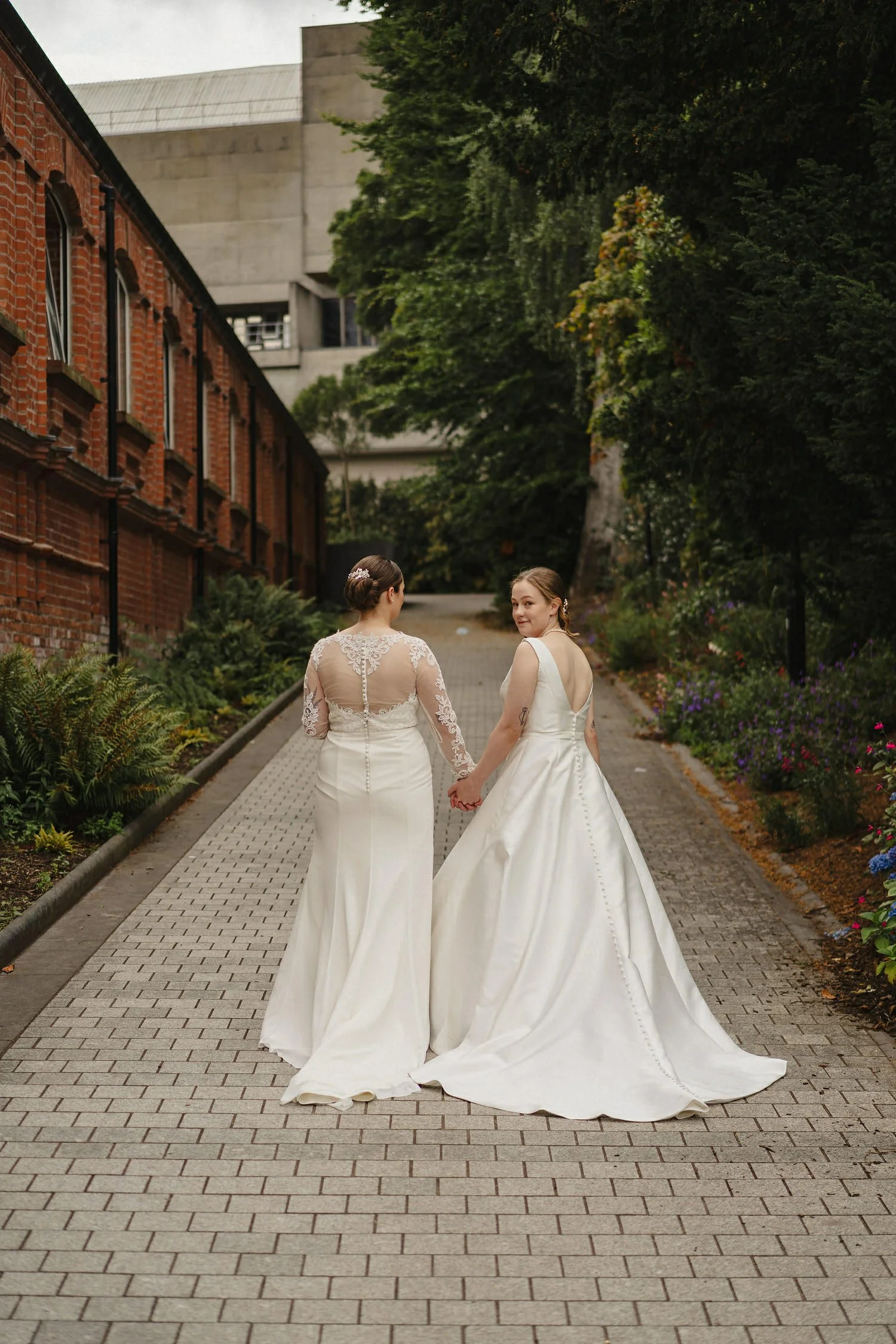 White's Tavern Wedding Holly and Daisy 0904.JPG