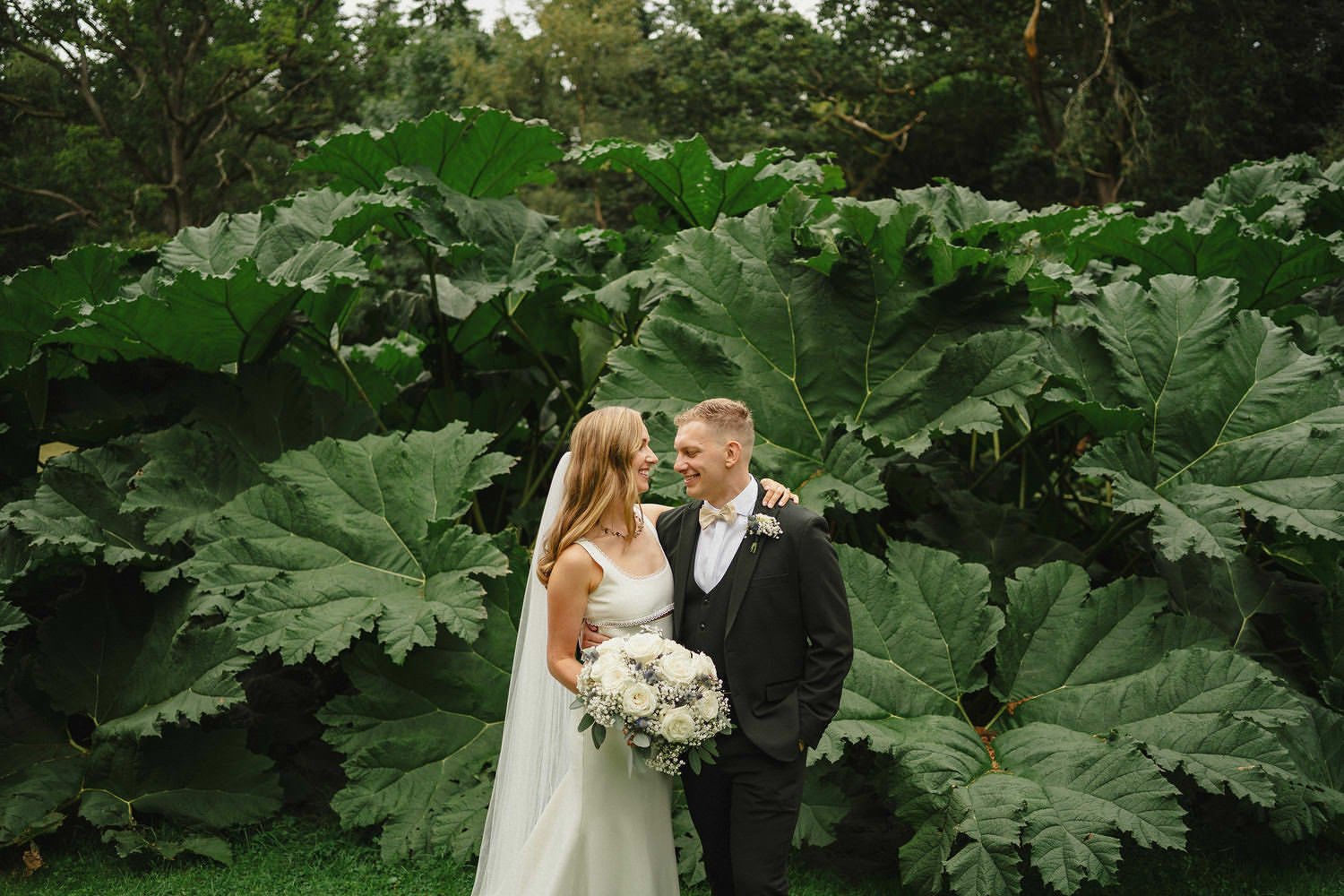 Larchfield Wedding Photos - Susie and Aaron 0004.JPG