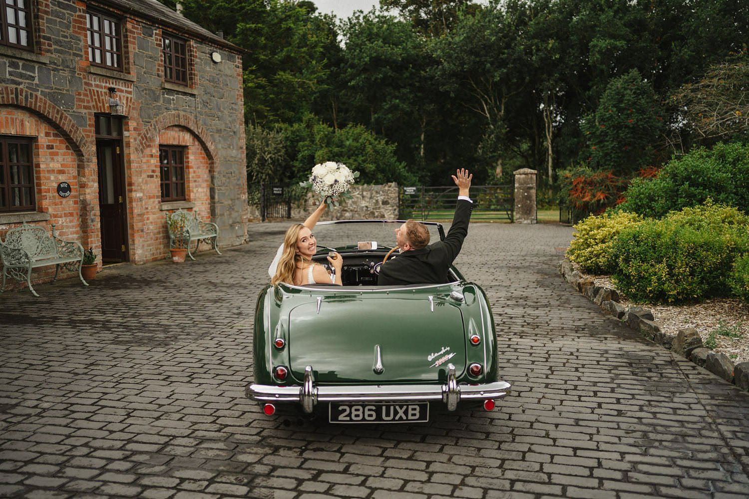 Larchfield Wedding Photos - Susie and Aaron 0036.JPG