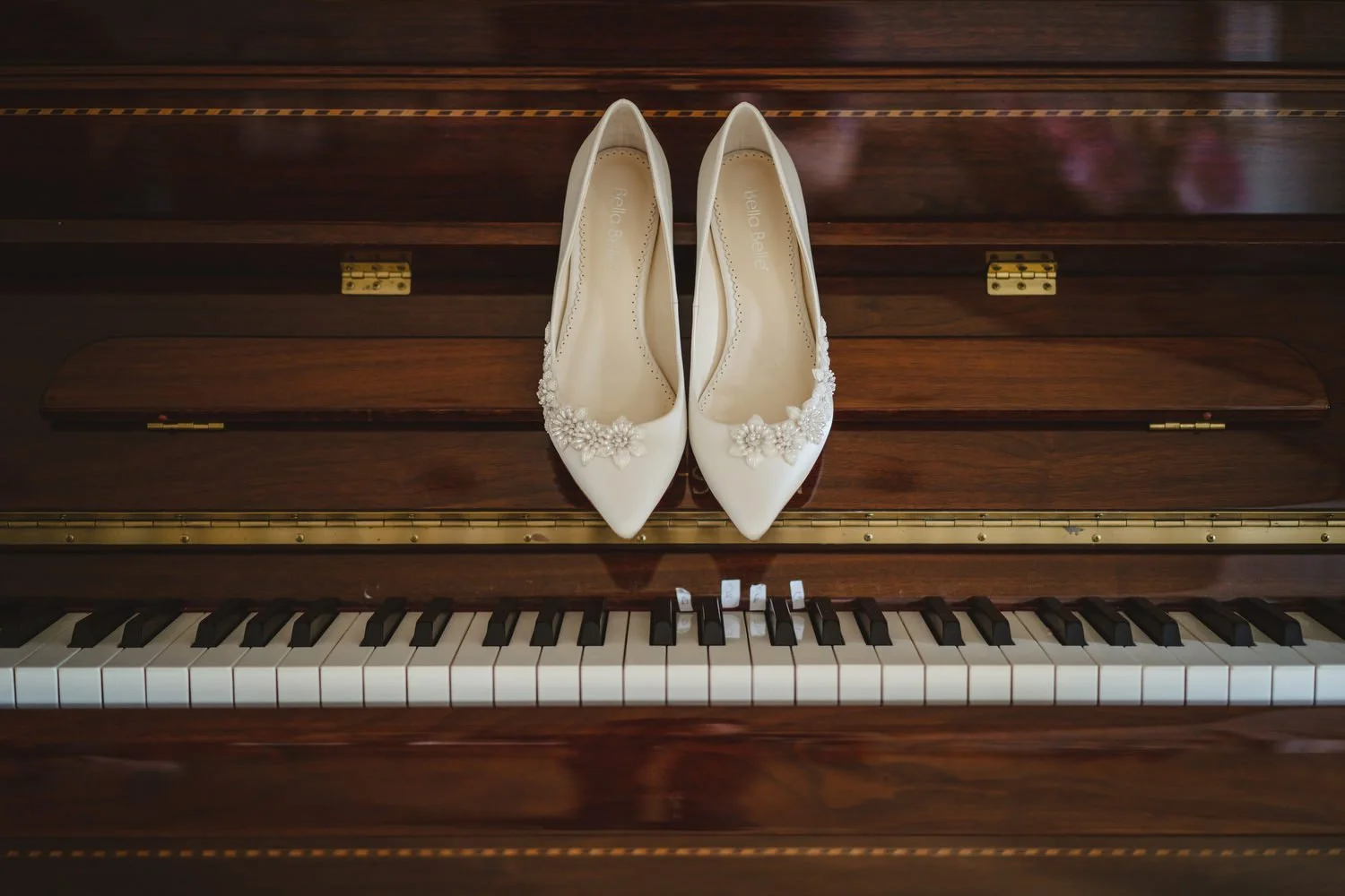  Triona and Riley’s wedding in the gorgeous Markree Castle and estate in County Sligo, Ireland.  Their Irish American wedding ceremony and reception were all in the Castle. 