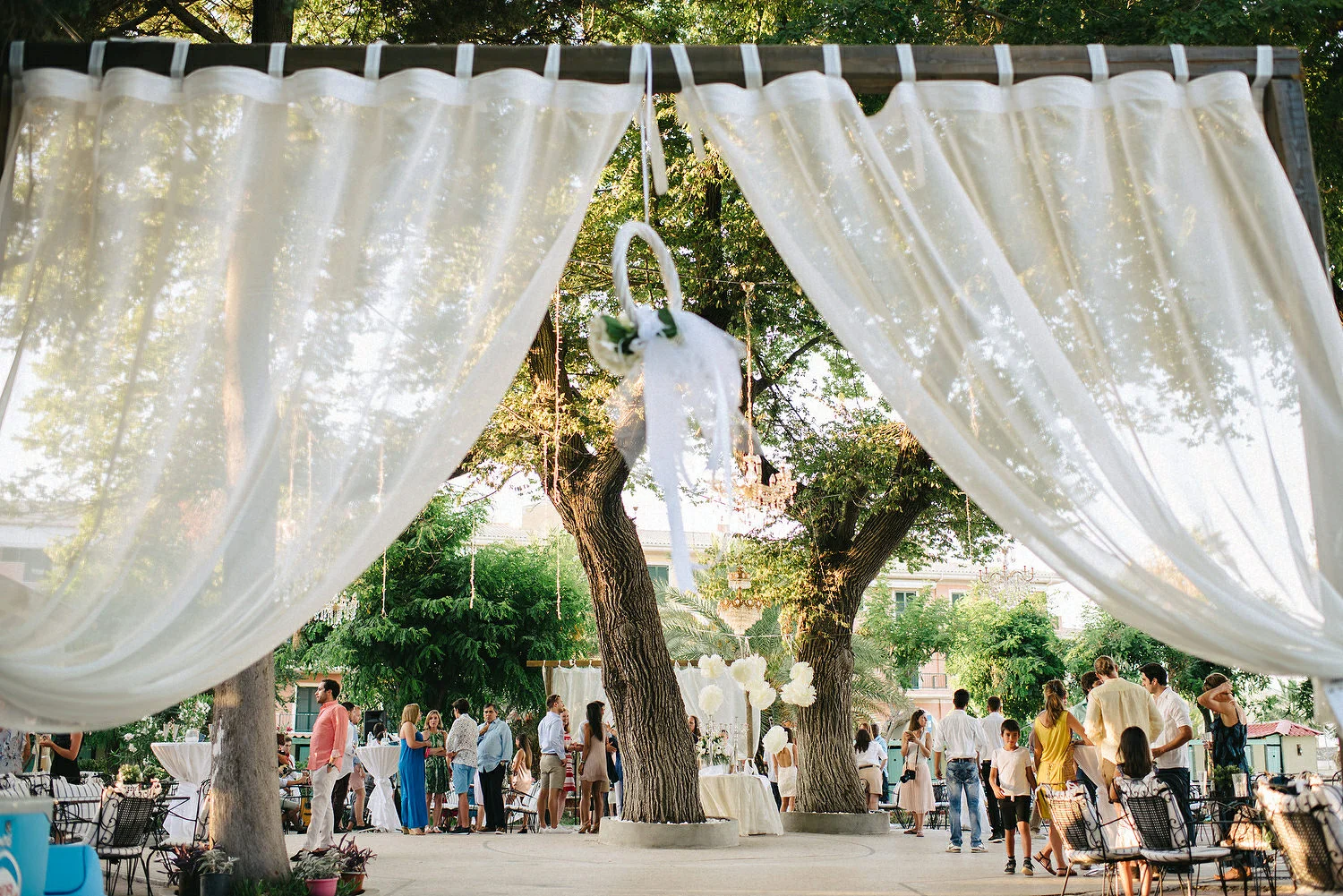 A pre-wedding drinks reception is a good way of bringing your guests all together.