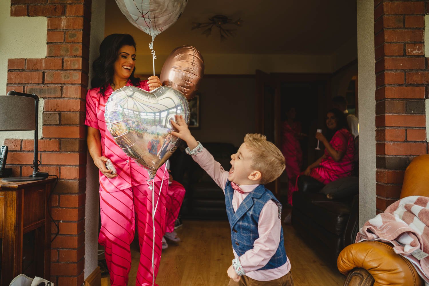 Louise and Peter’s gorgeous wedding photos in The Treehouse at AMPM. After morning prep in Omagh, we headed to Belfast for their humanist ceremony in AMPM, followed by photos around City Hall in Belfast.  