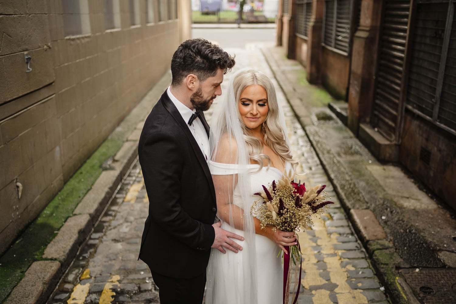  Louise and Peter’s gorgeous wedding photos in The Treehouse at AMPM. After morning prep in Omagh, we headed to Belfast for their humanist ceremony in AMPM, followed by photos around City Hall in Belfast.  