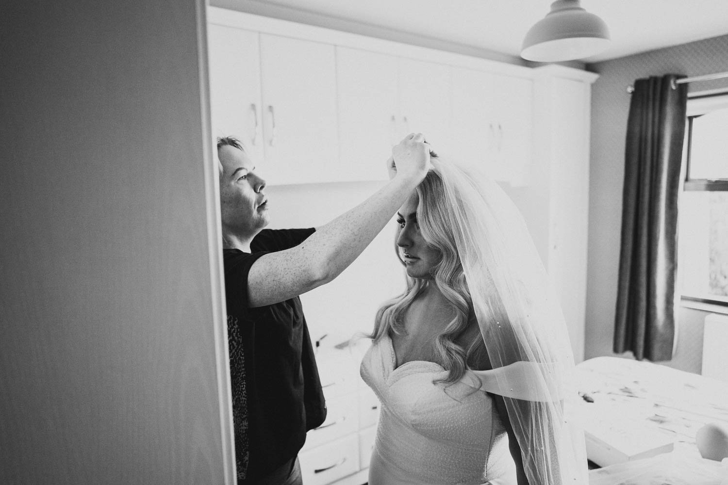  Louise and Peter’s gorgeous wedding photos in The Treehouse at AMPM. After morning prep in Omagh, we headed to Belfast for their humanist ceremony in AMPM, followed by photos around City Hall in Belfast.  