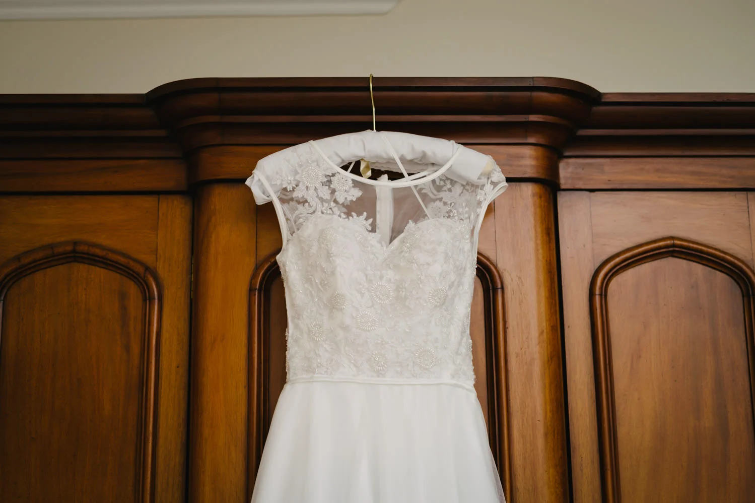  Handmade wedding dress Ireland 