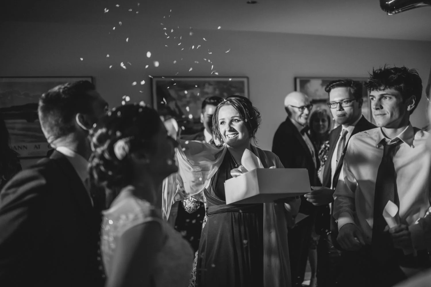  Wedding dancefloor confetti 