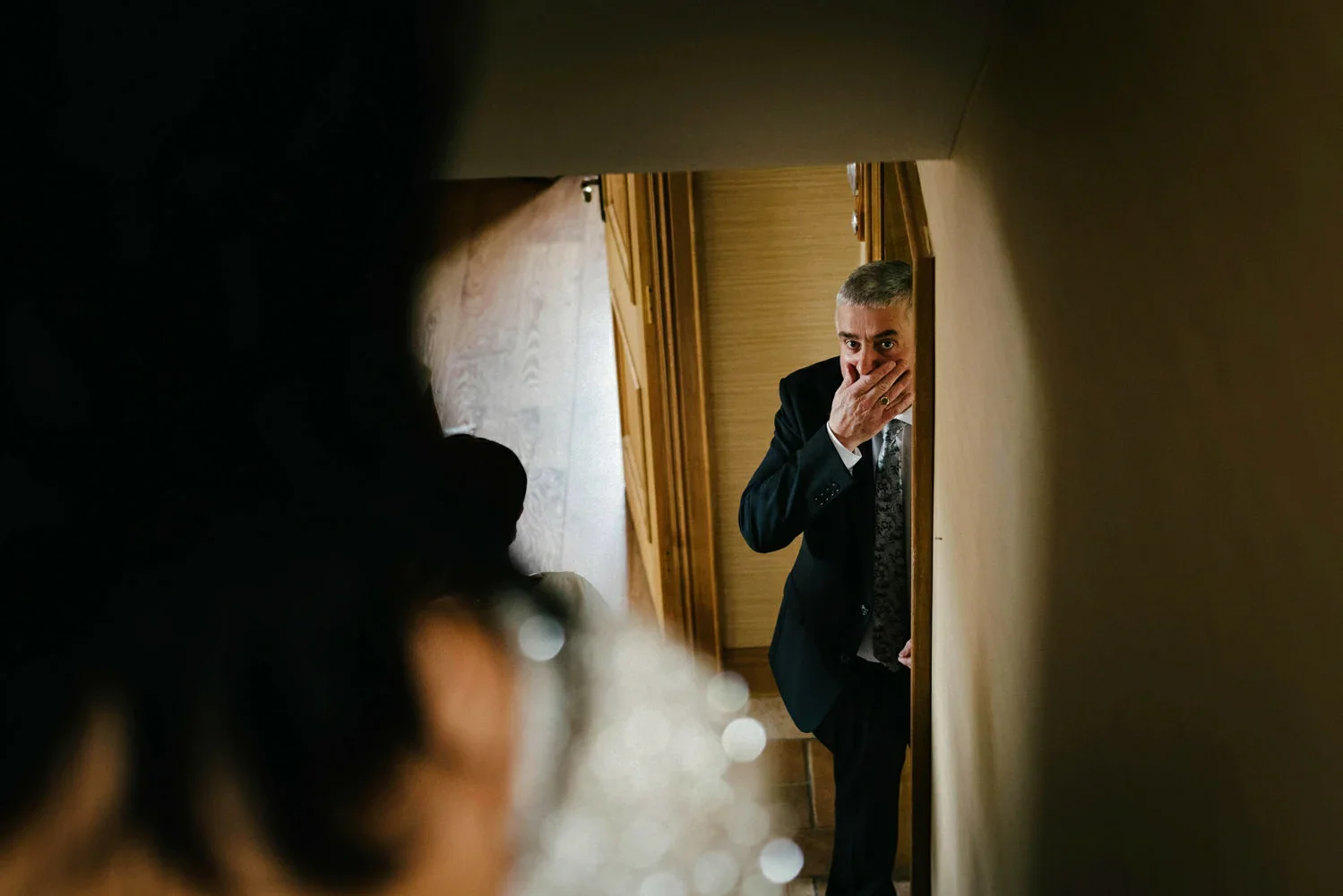Dad+first+look+bride+on+stairs.webp
