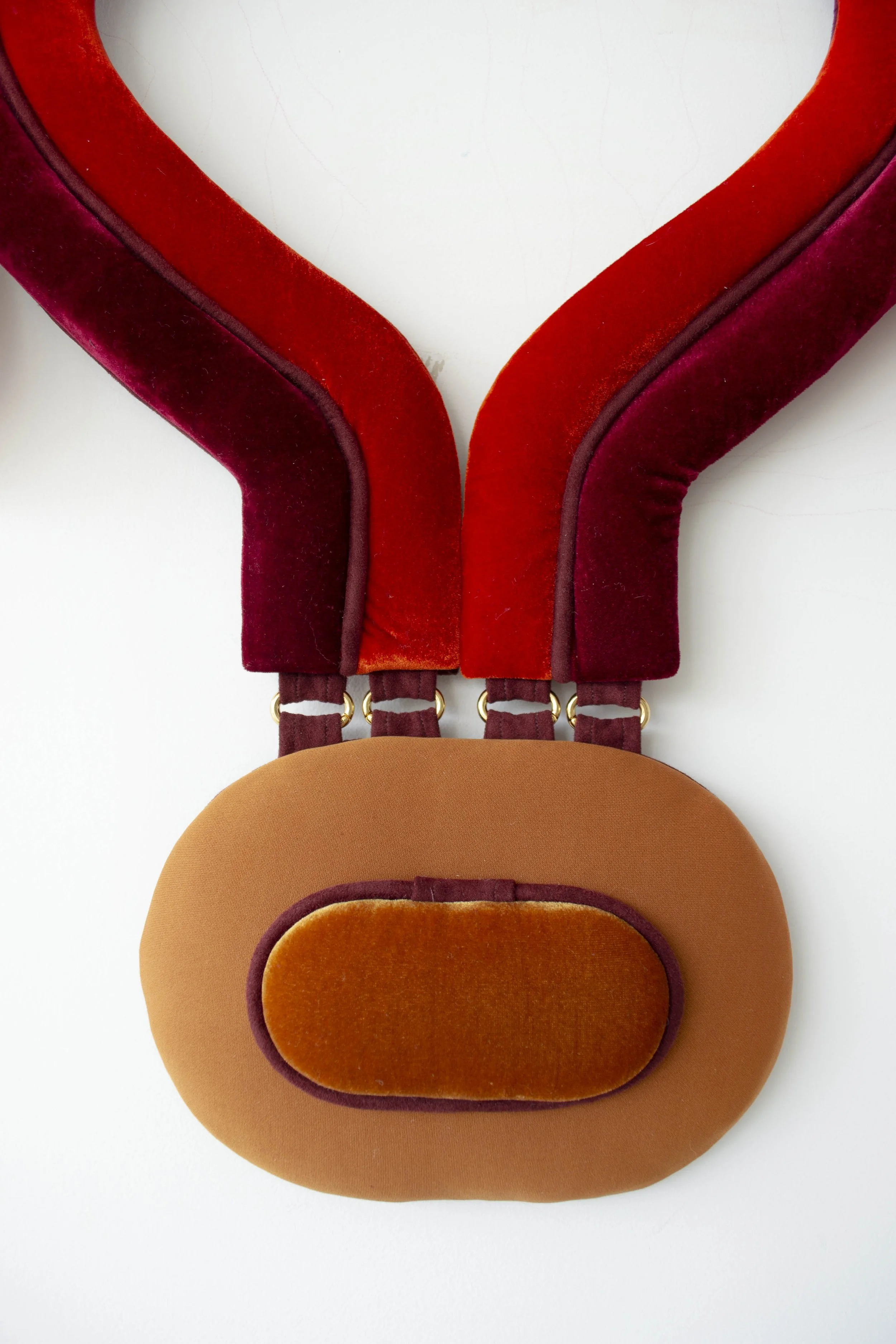 Sem título #6, 2024
Série: "Amuletos para atravessar paisagens"