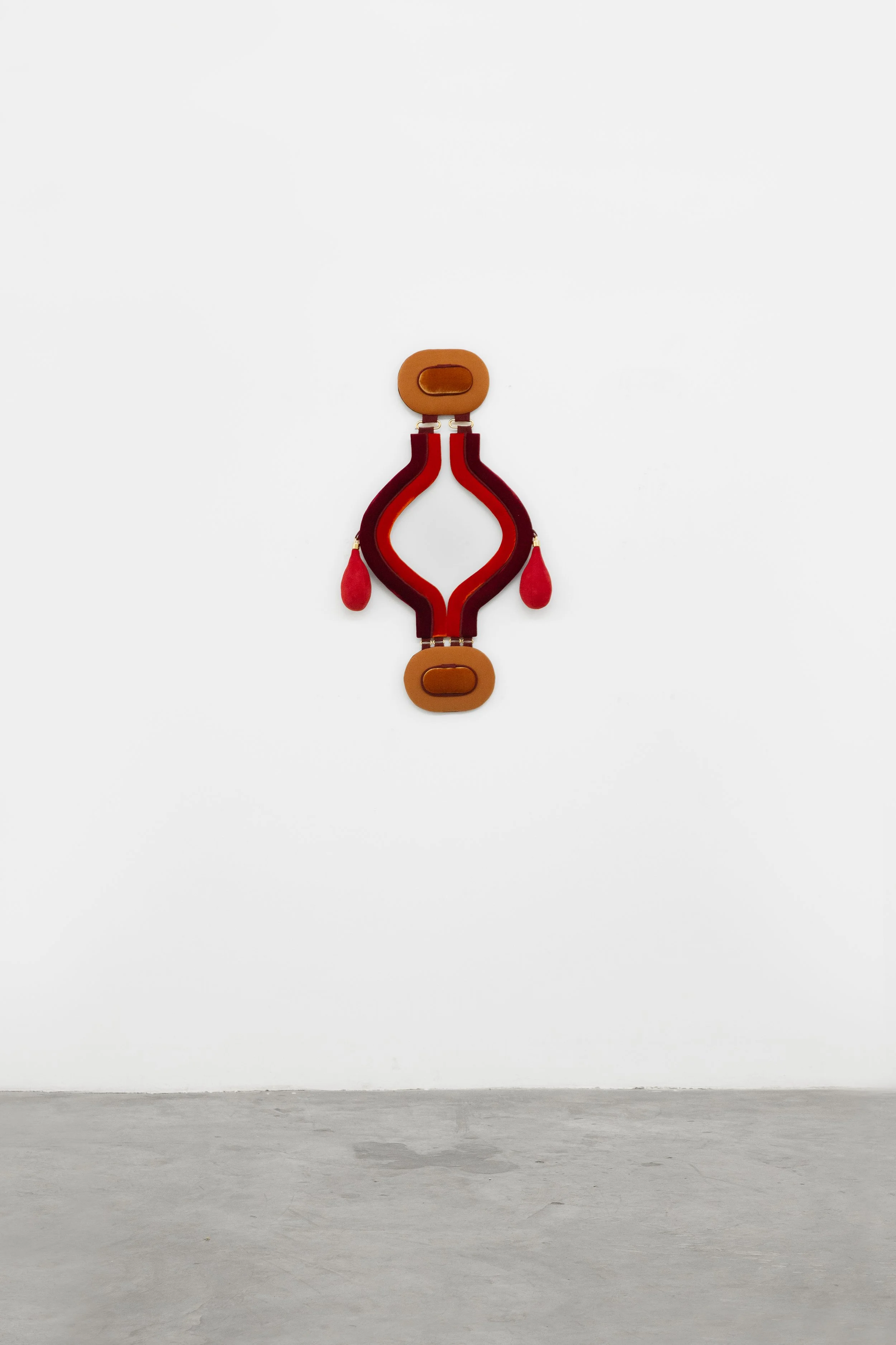 Sem título #6, 2024
Série: "Amuletos para atravessar paisagens"