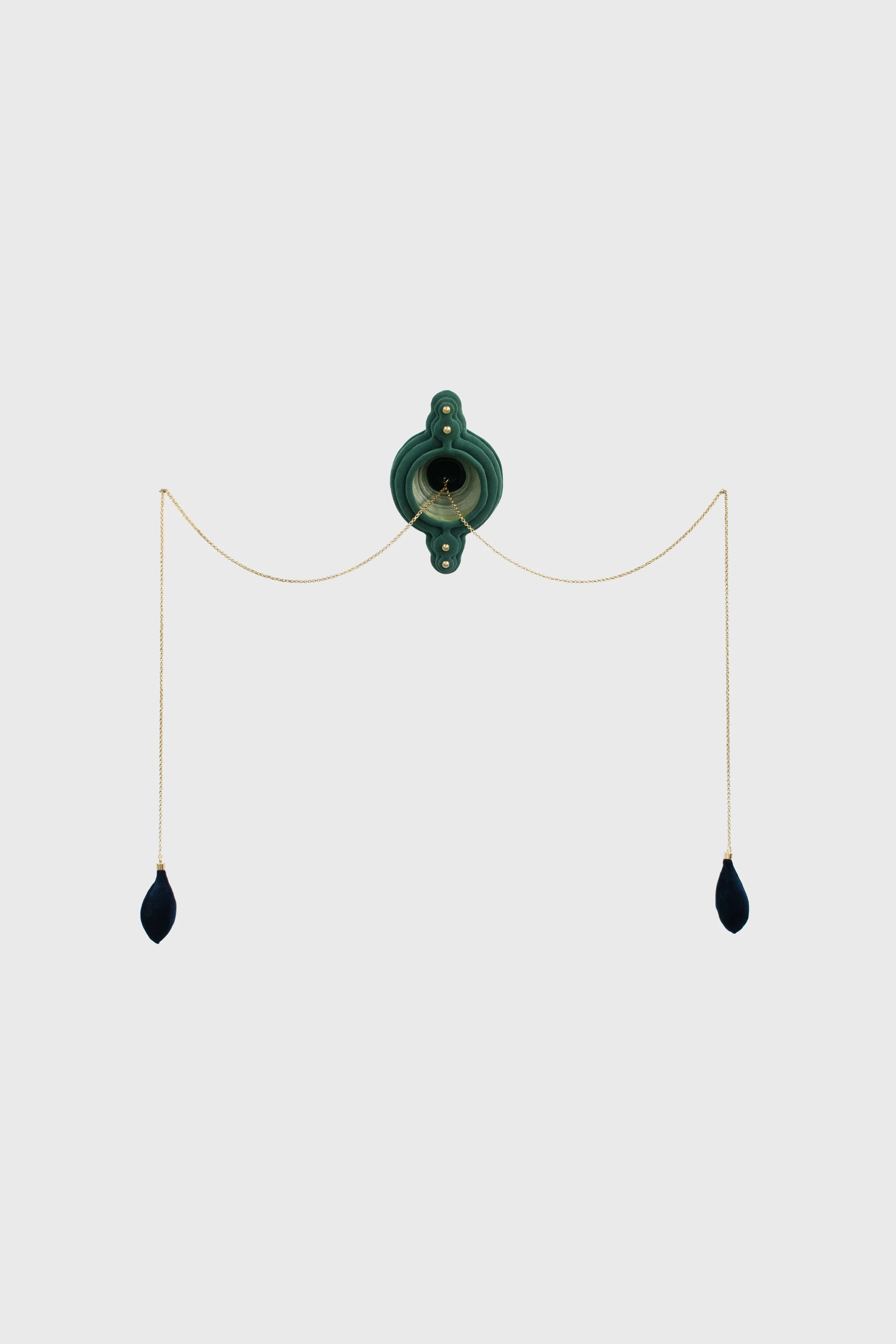 Relógio à prova do tempo, 2024
Série: "Imagens preenchedoras"