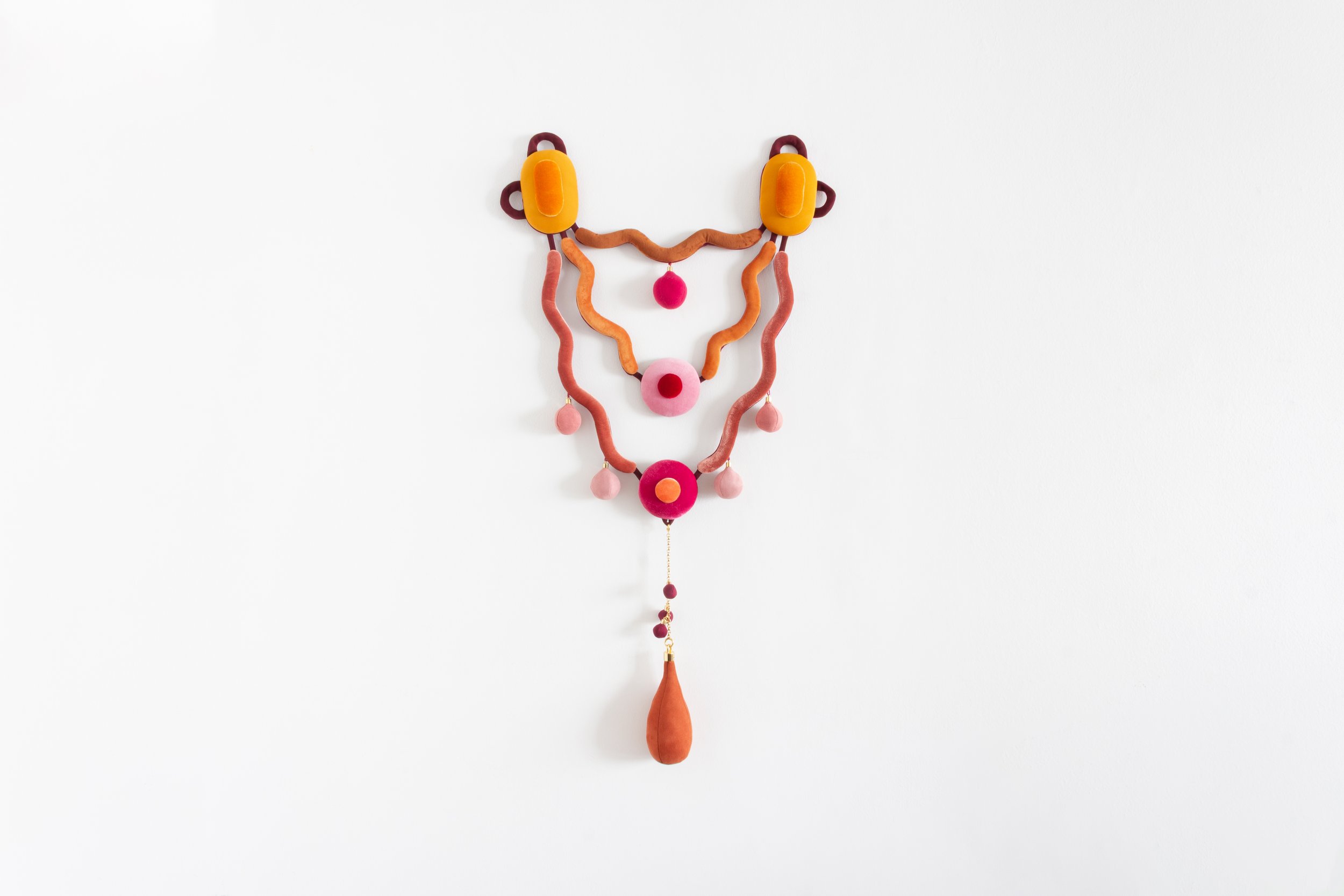 Sem título #3
Série: "Amuletos para atravessar paisagens"