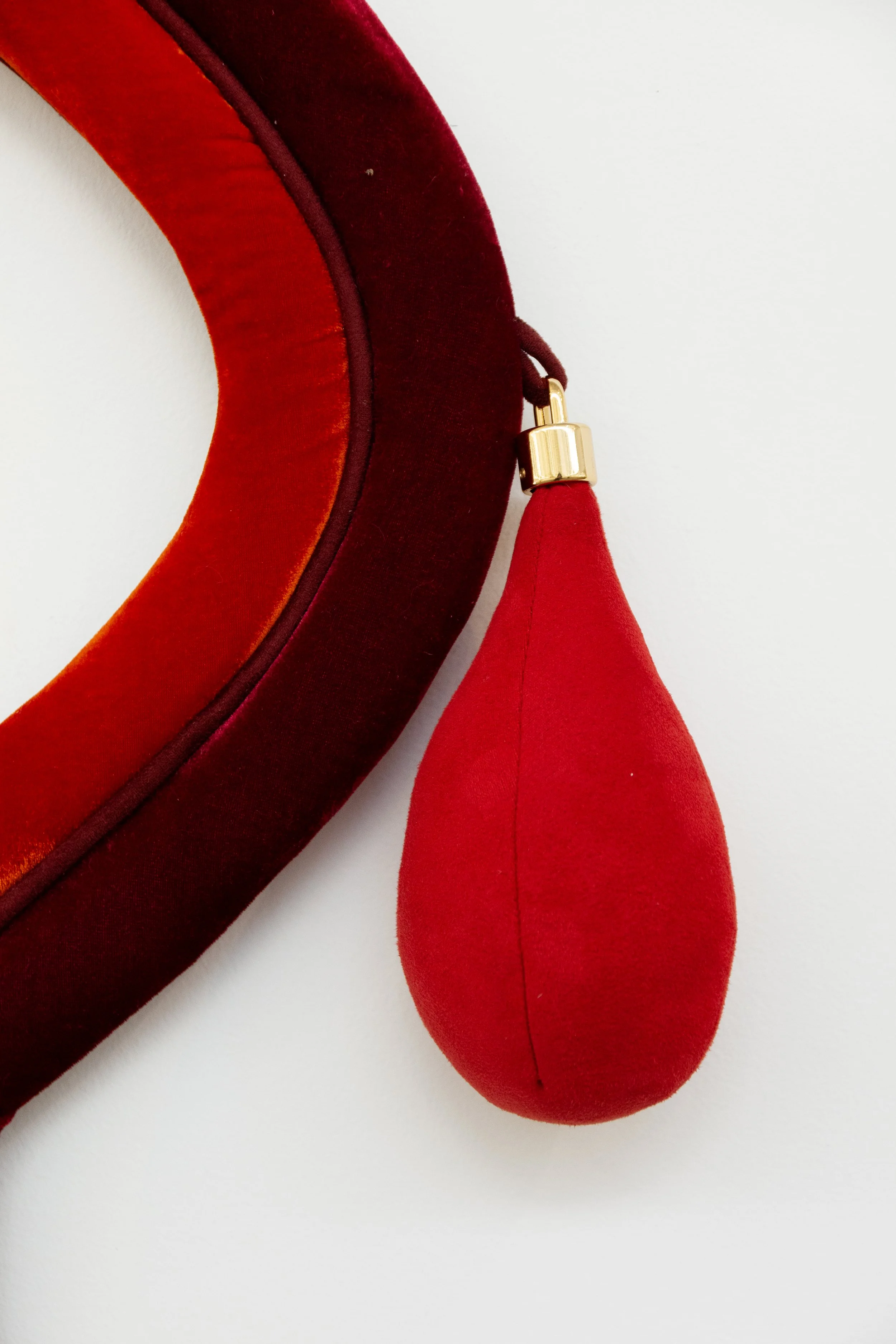 Sem título #6, 2024
Série: "Amuletos para atravessar paisagens"