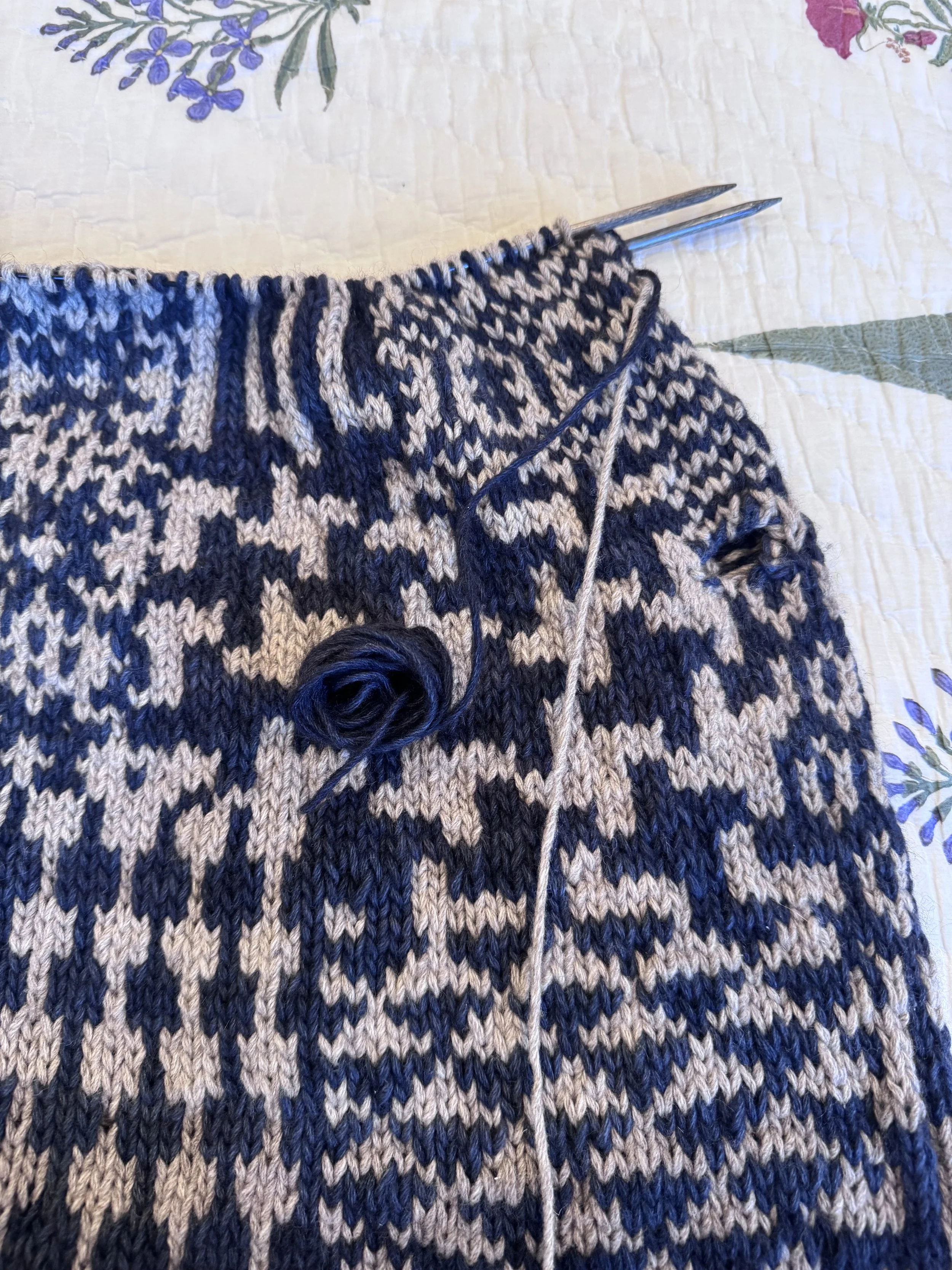 Designer: Laura Dalgaard

Pattern: Nordic Mix Sweater