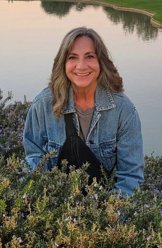 Maine birth and postpartum doula smilling