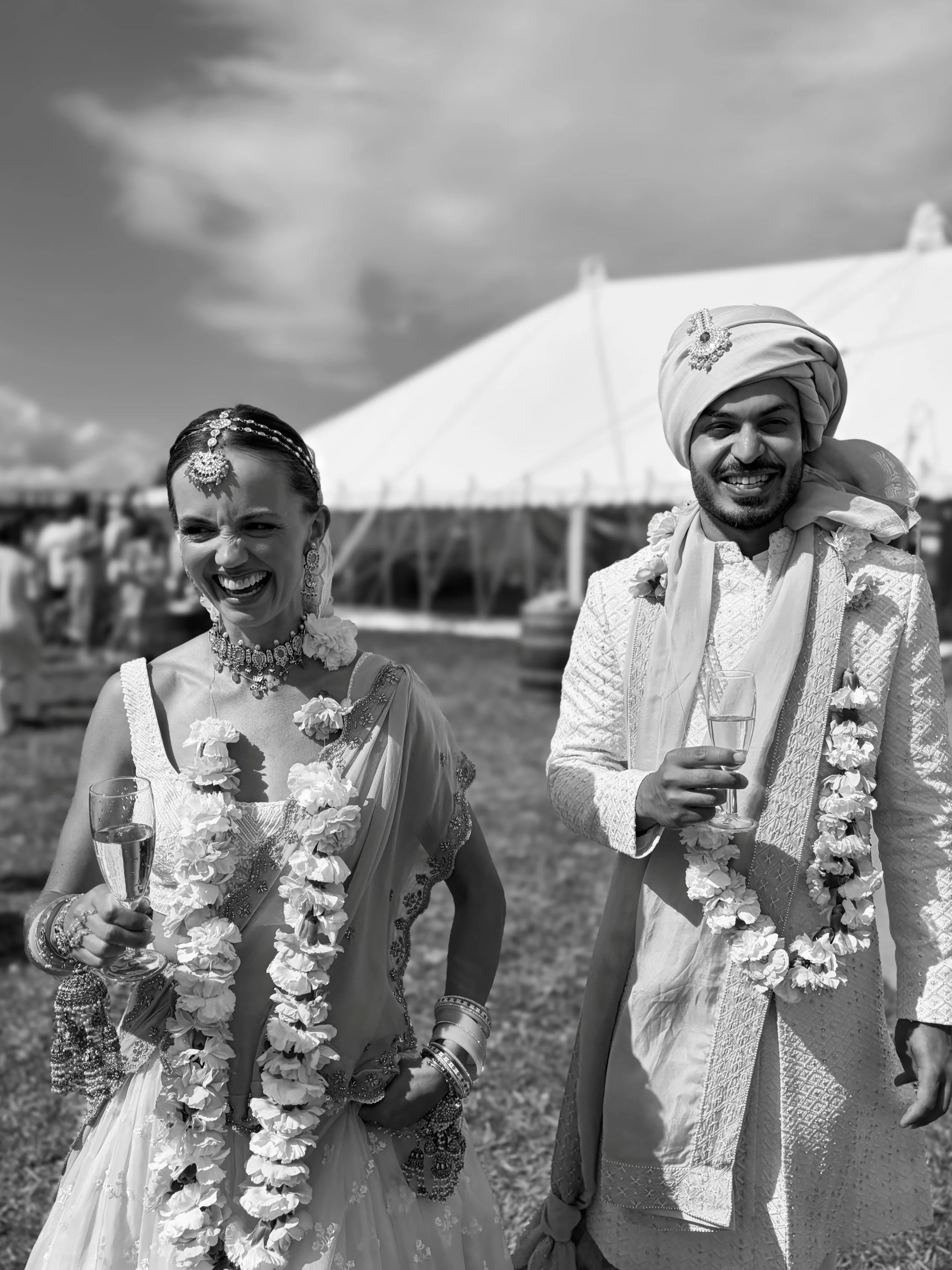 Forever looks good in black &amp; white. 🖤

#weddingcontentcreator #weddingphotography #southwestweddings #cornwallweddings #blackandwhitephotography