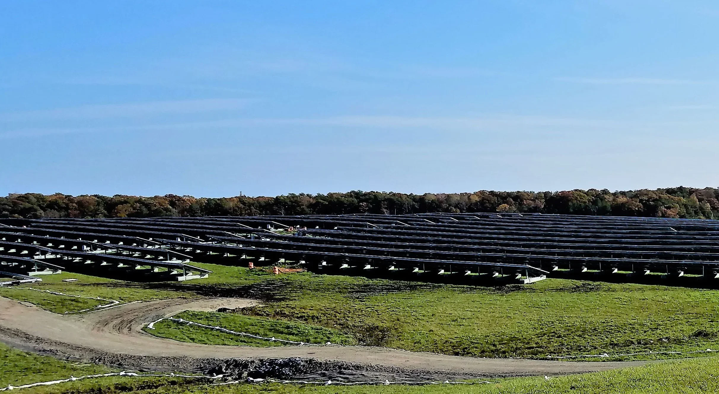 Solor-panels-overhead-back.webp