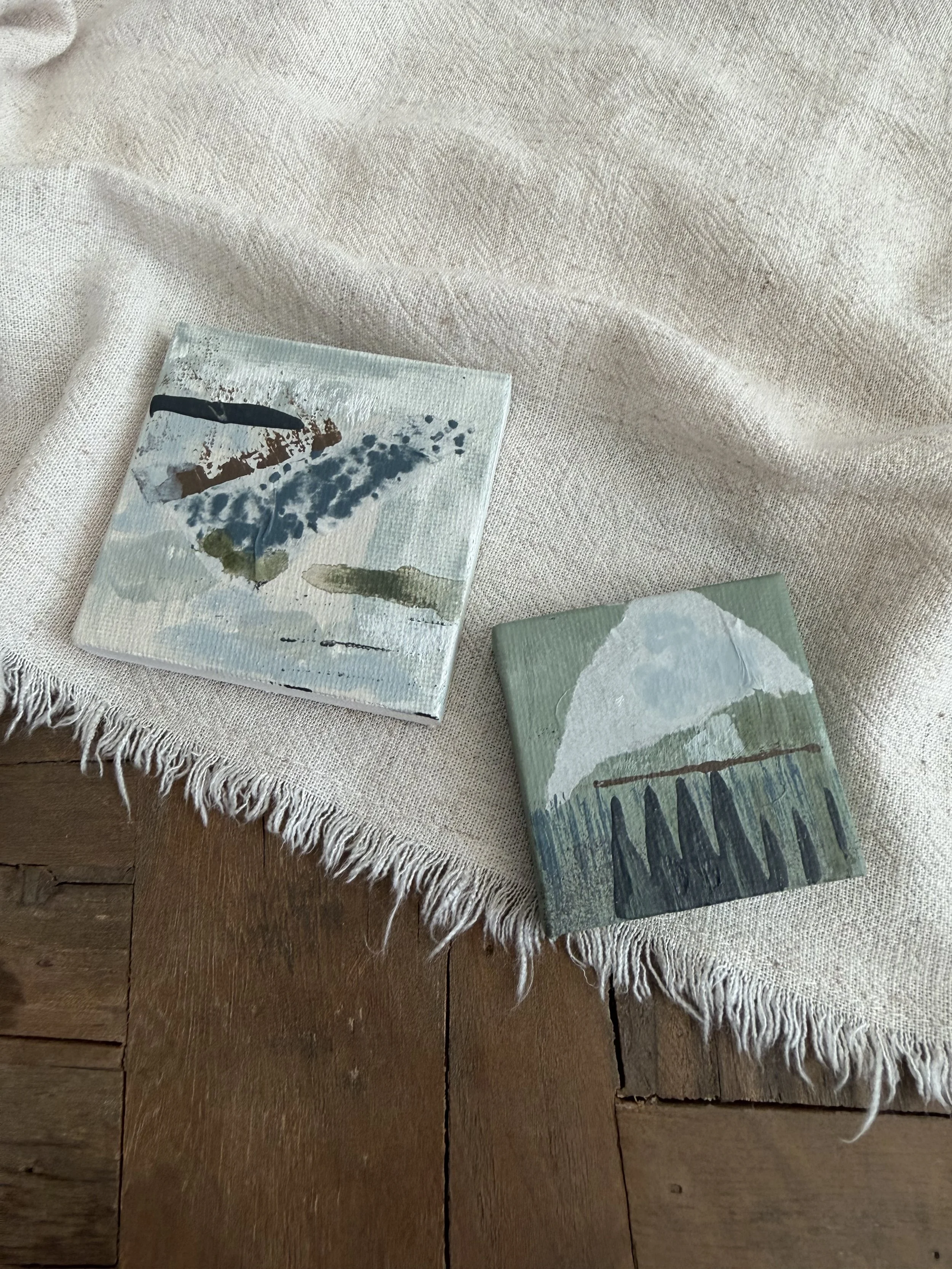 Little Dove | Mini Gallery