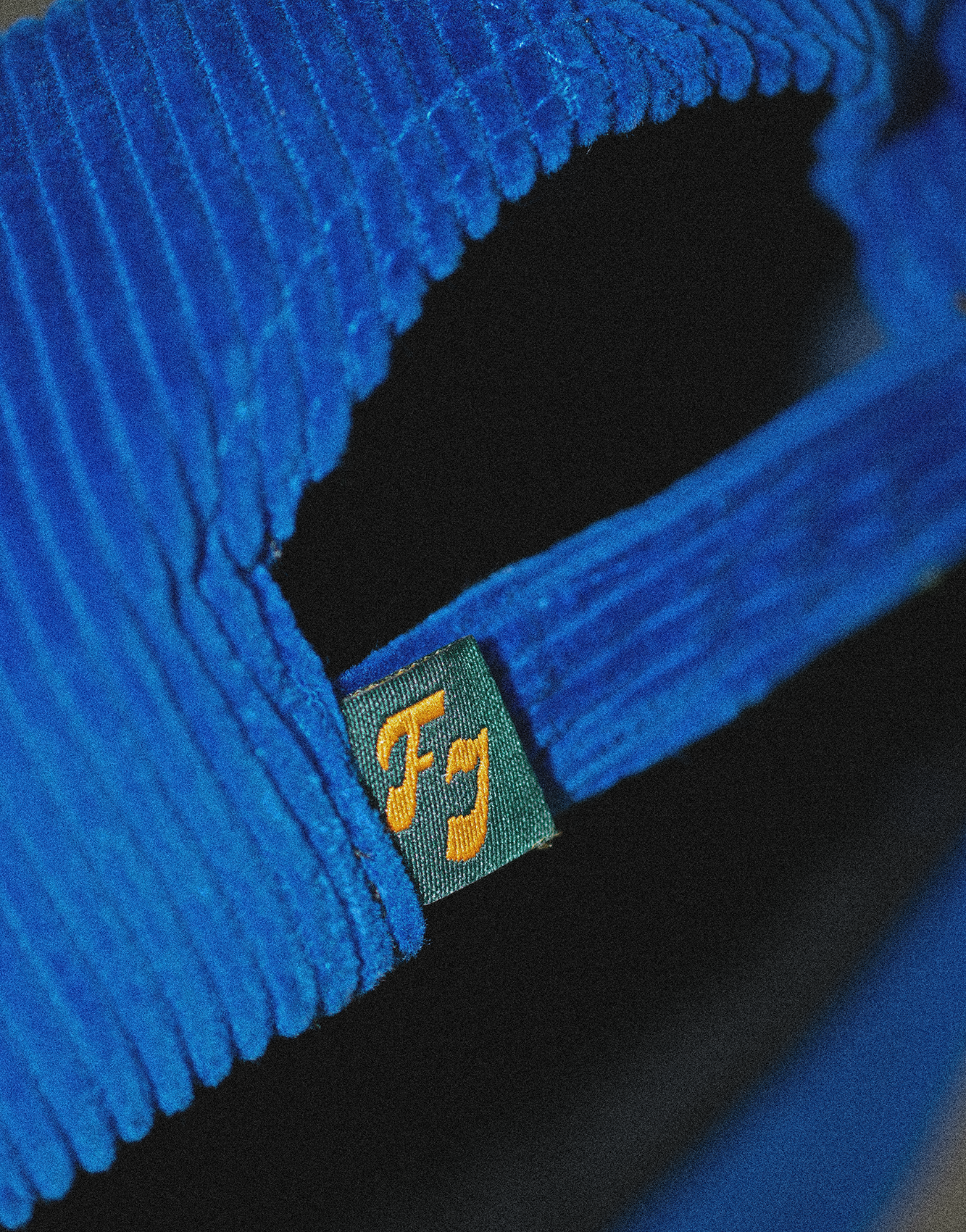 fj label detail hat2.png
