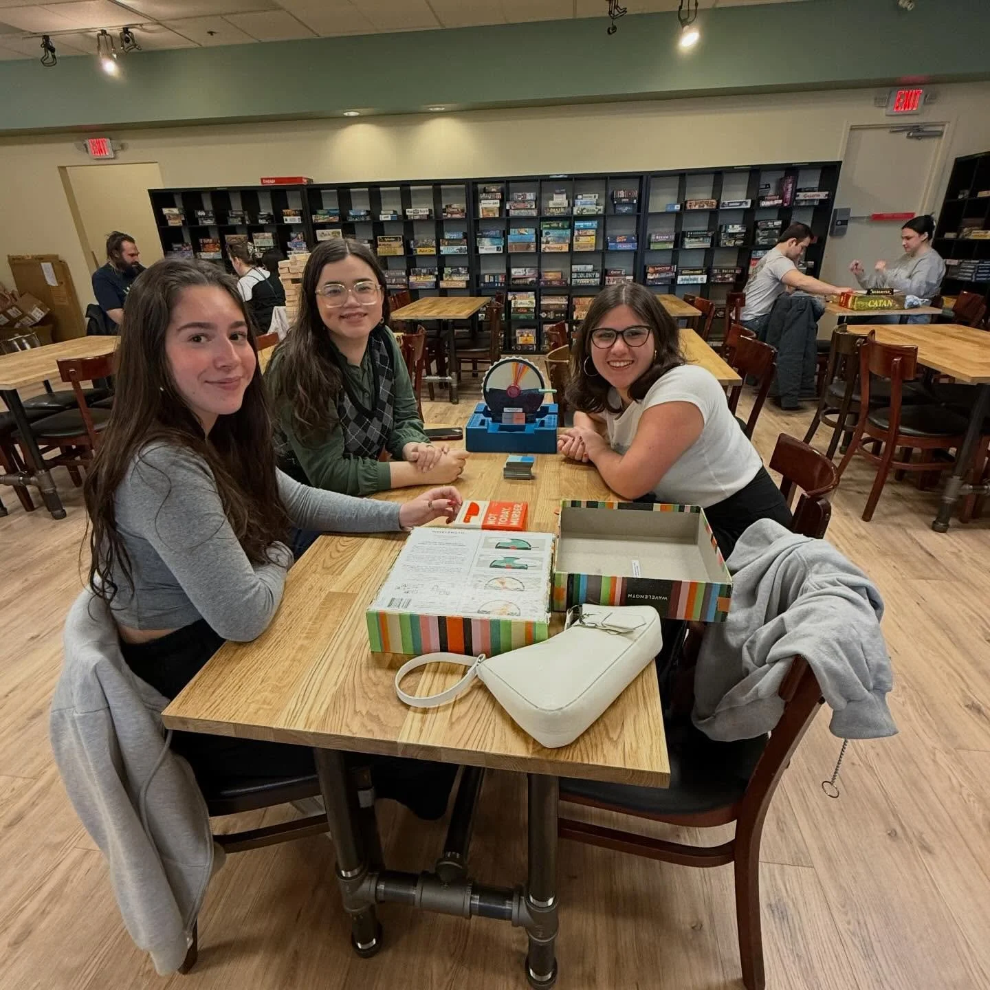Board games, fun and friends!

#fgs #longisland #boardgames #boardgamecafe