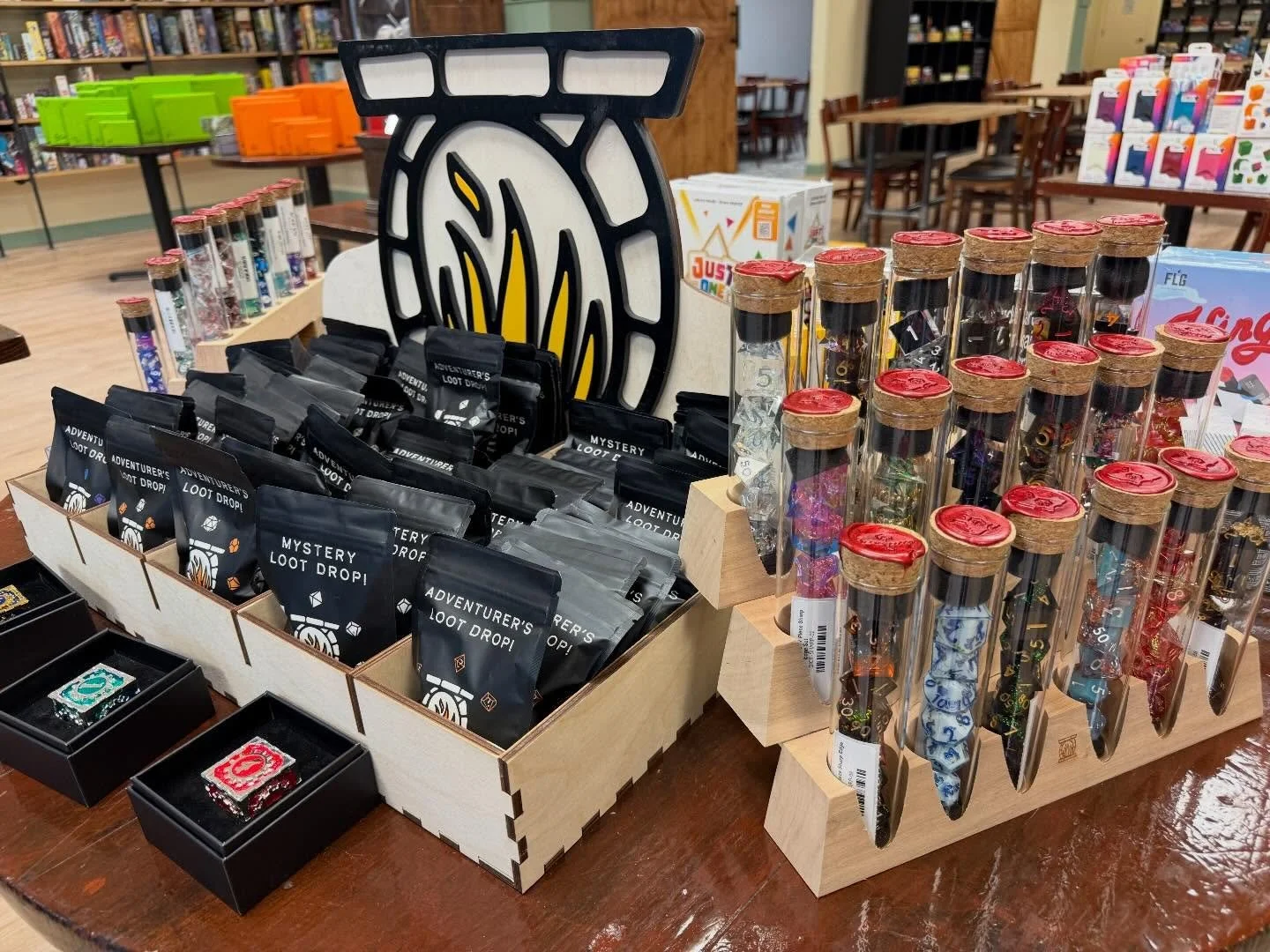 Dice, dice, baby!

#dice #dungeonsanddragons #longisland #flgs #boardgamecafe