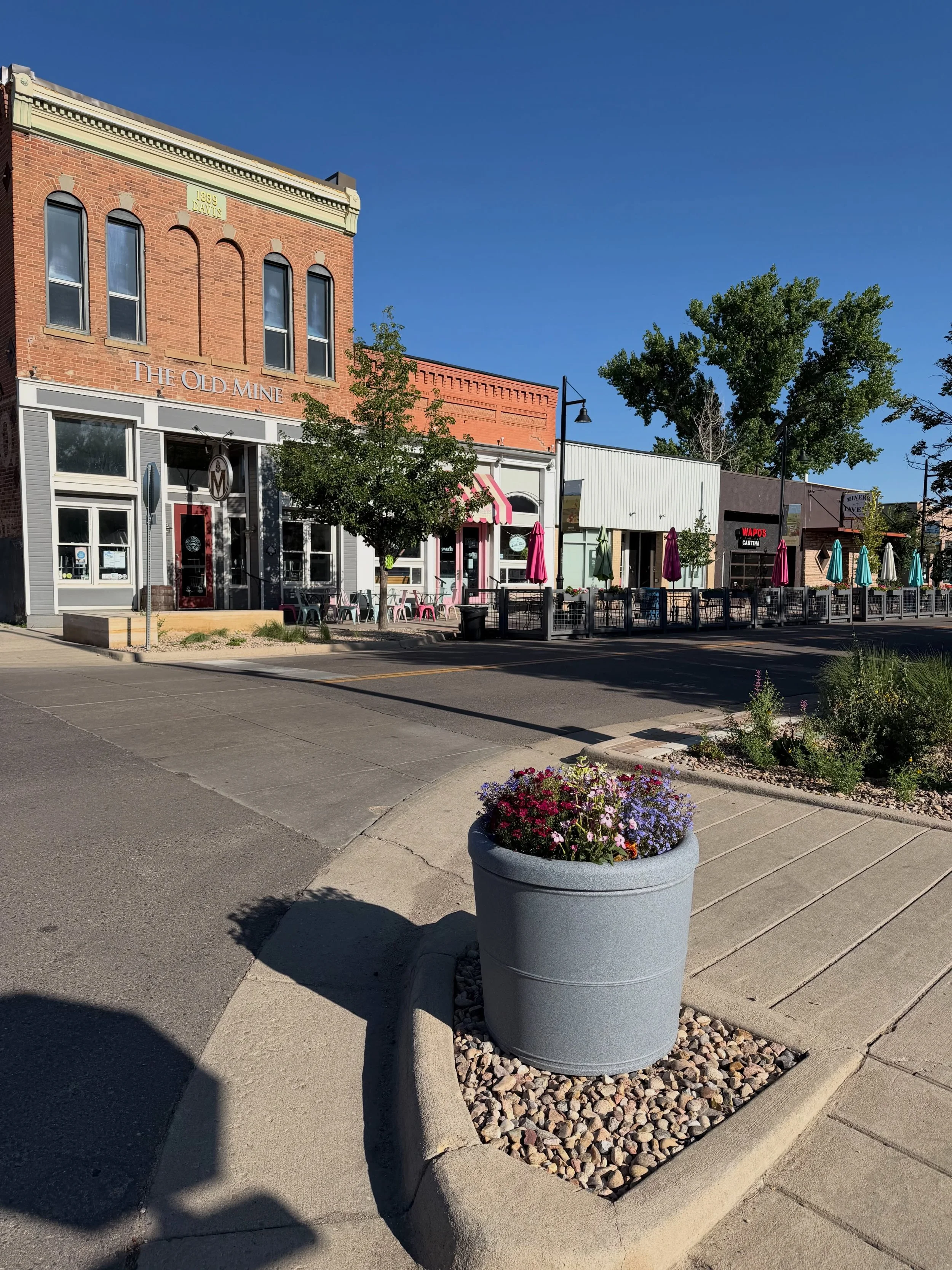 Just appreciating our little town on a Saturday morning ☀️