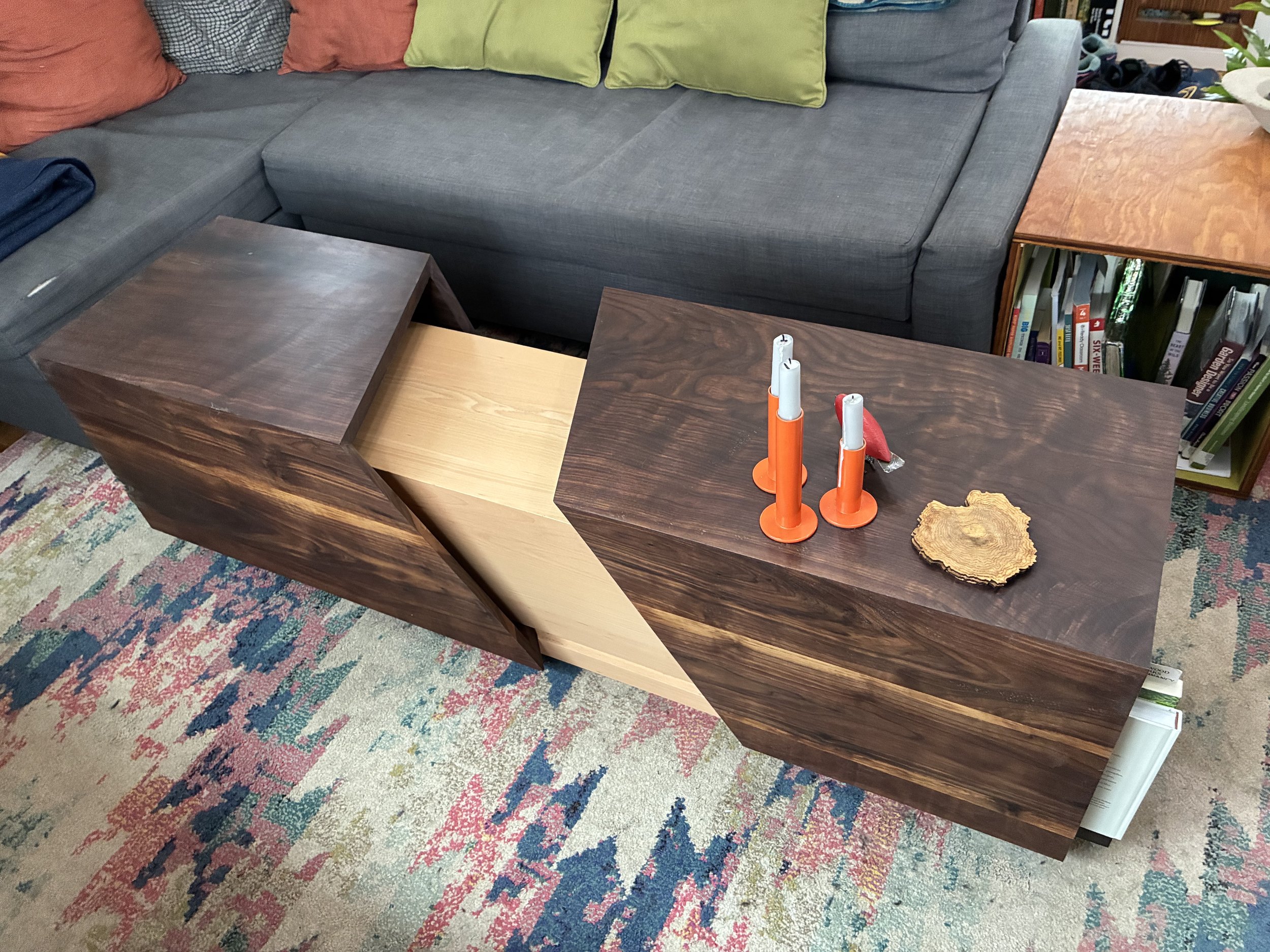 SLIDE Coffee Table