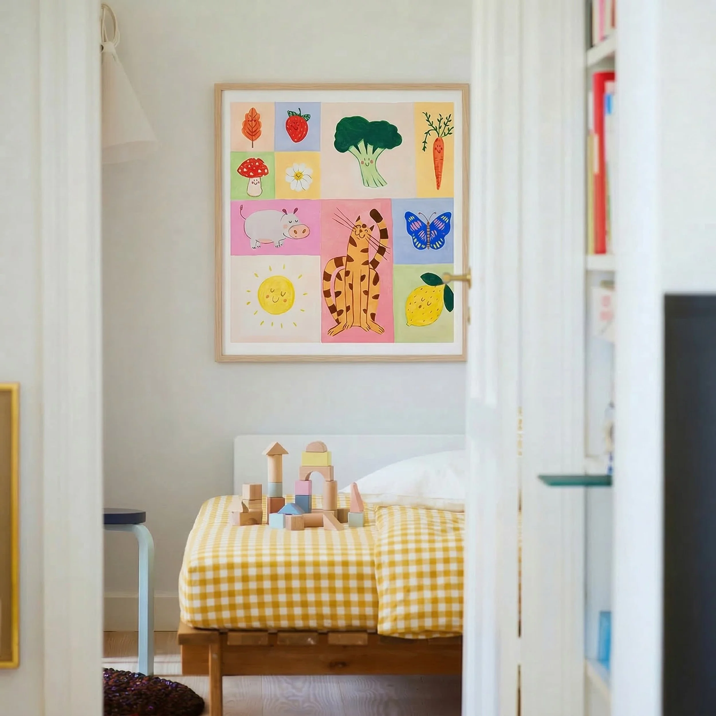 affiche-illustration-enfant-bento-motifs-famille-chat-chambre.jpg