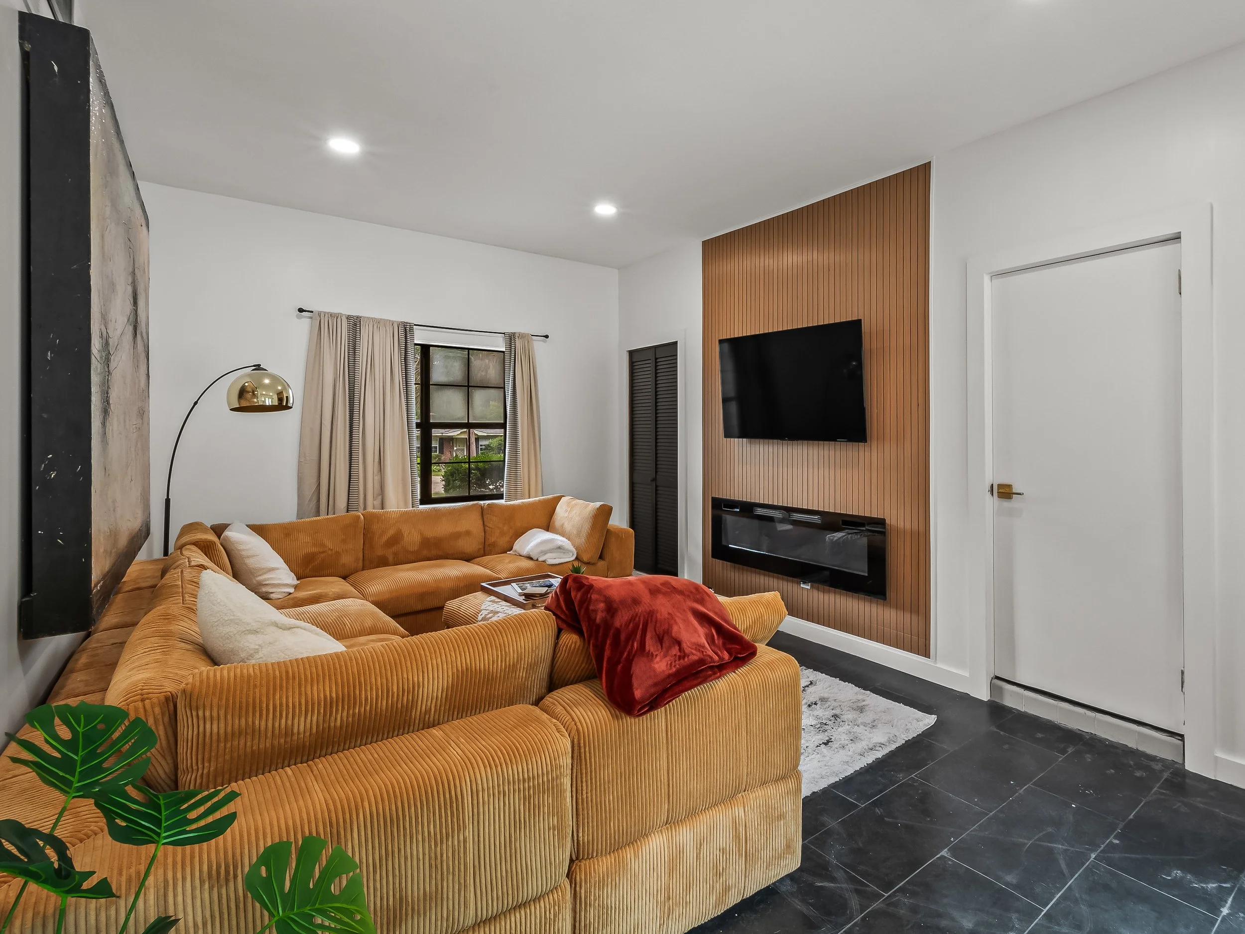 Interiors (17 of 34).jpg