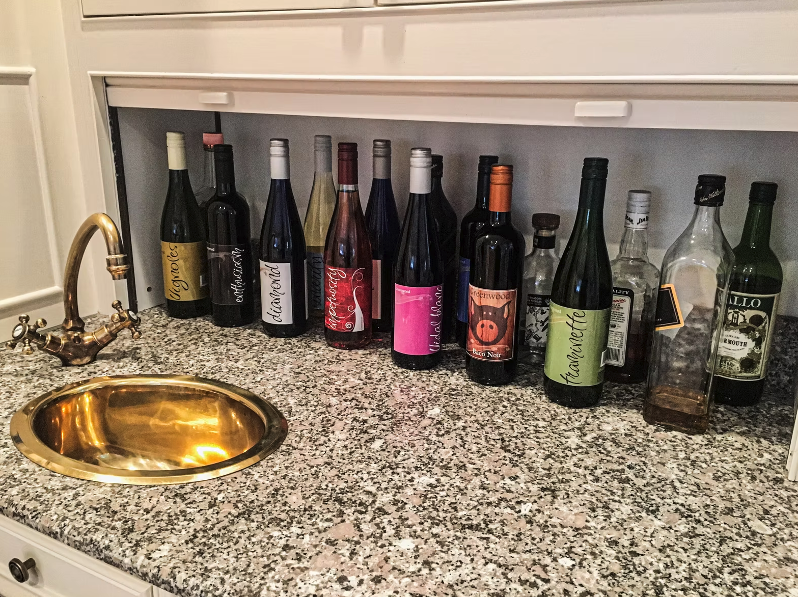 Confession - Feature Film 
Set Dressing
Jillian's Kitchen - shot in various locations around Central New York