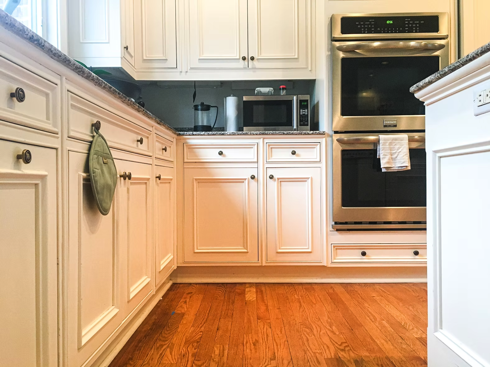 Confession - Feature Film 
Set Dressing
Jillian's Kitchen - shot in various locations around Central New York