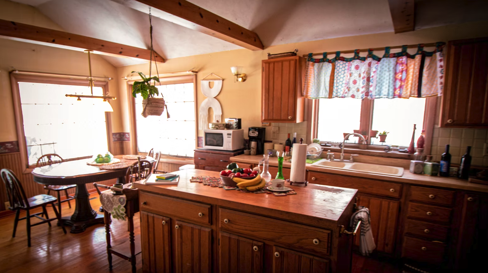 Confession - Feature Film 
Set Dressing
Alicia's Kitchen - shot in various locations around Central New York