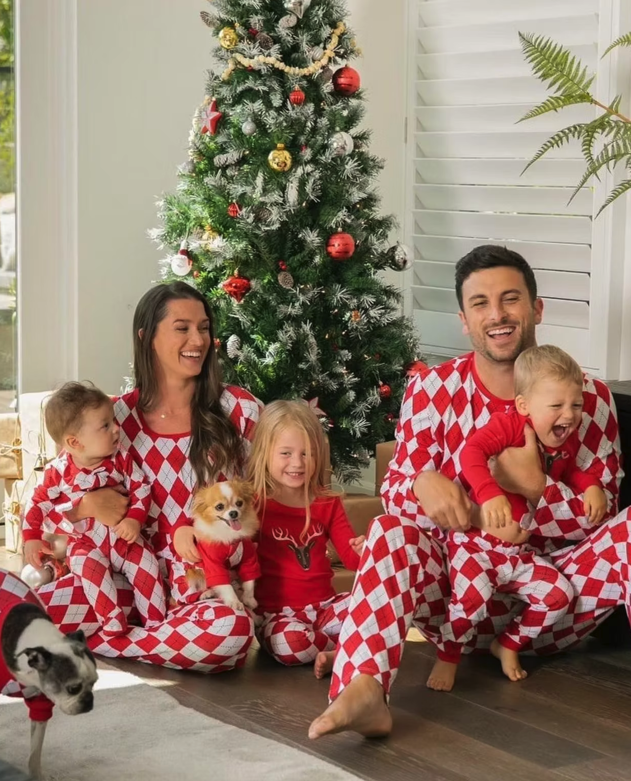 Leveret Clothing - Jade & Tanner Photoshoot
Set Dressing
Shot on location in San Juan Capistrano