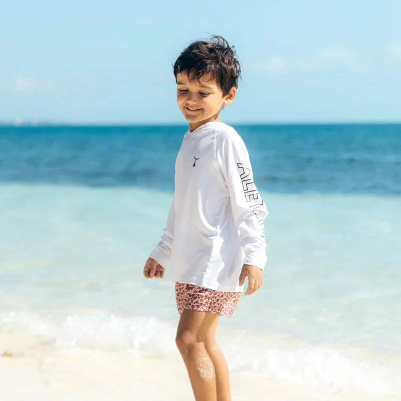 HOODED_LONGSLEEVE_SUNSHIRT_ALETAZUL_KIDS_BLANCO.webp