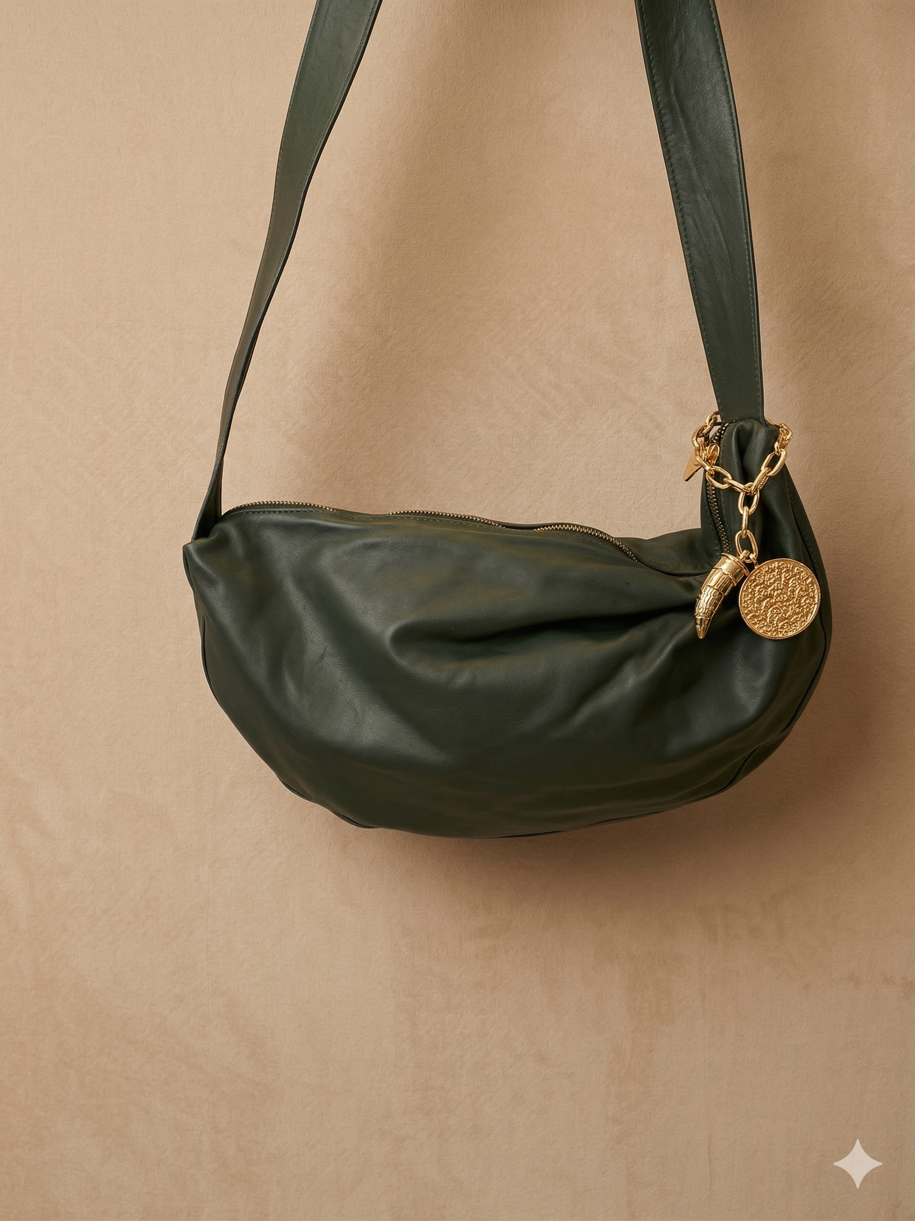 BOLSA SUAVE DE PIEL VERDE