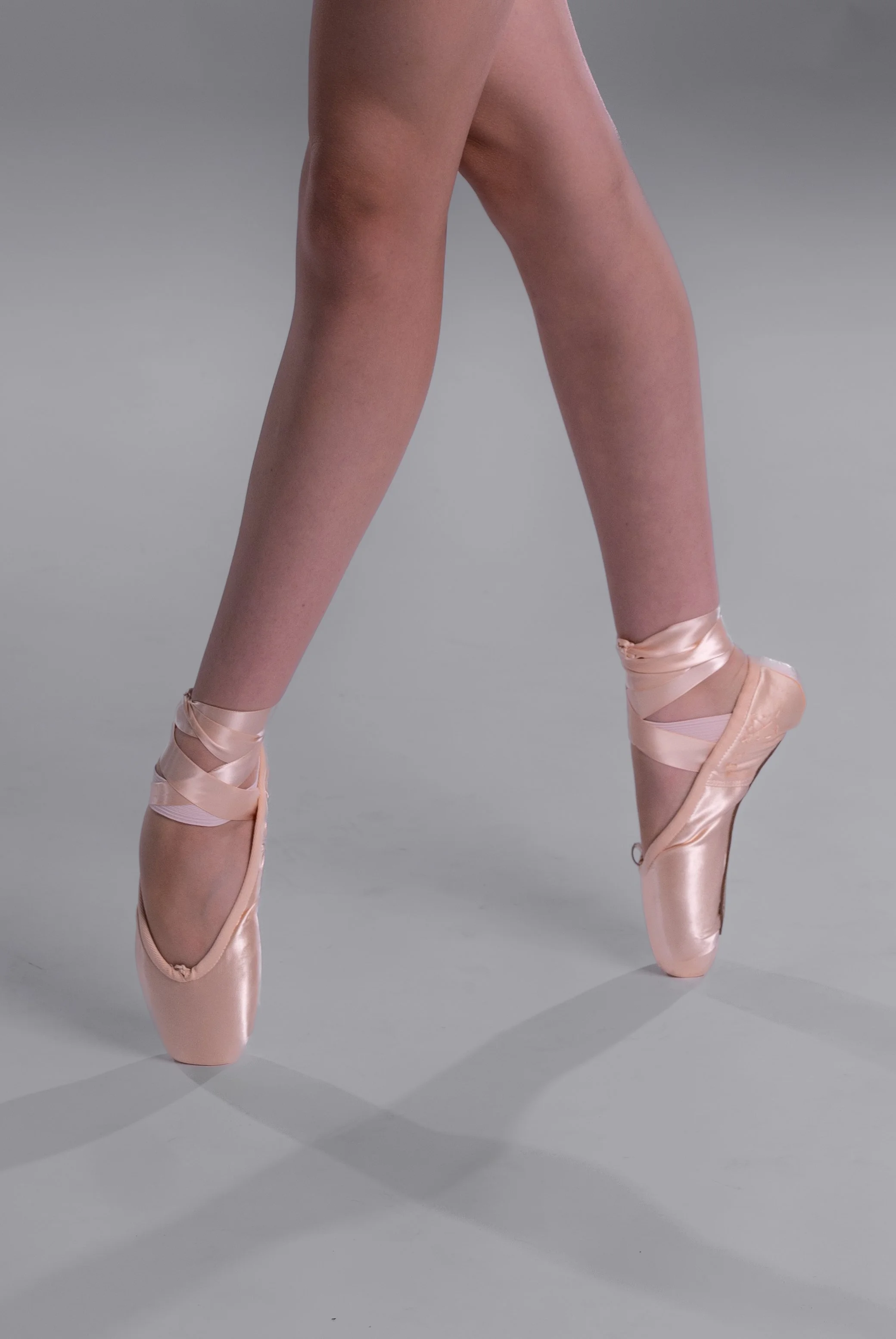 *CROP TO FEET RHA02048.jpg