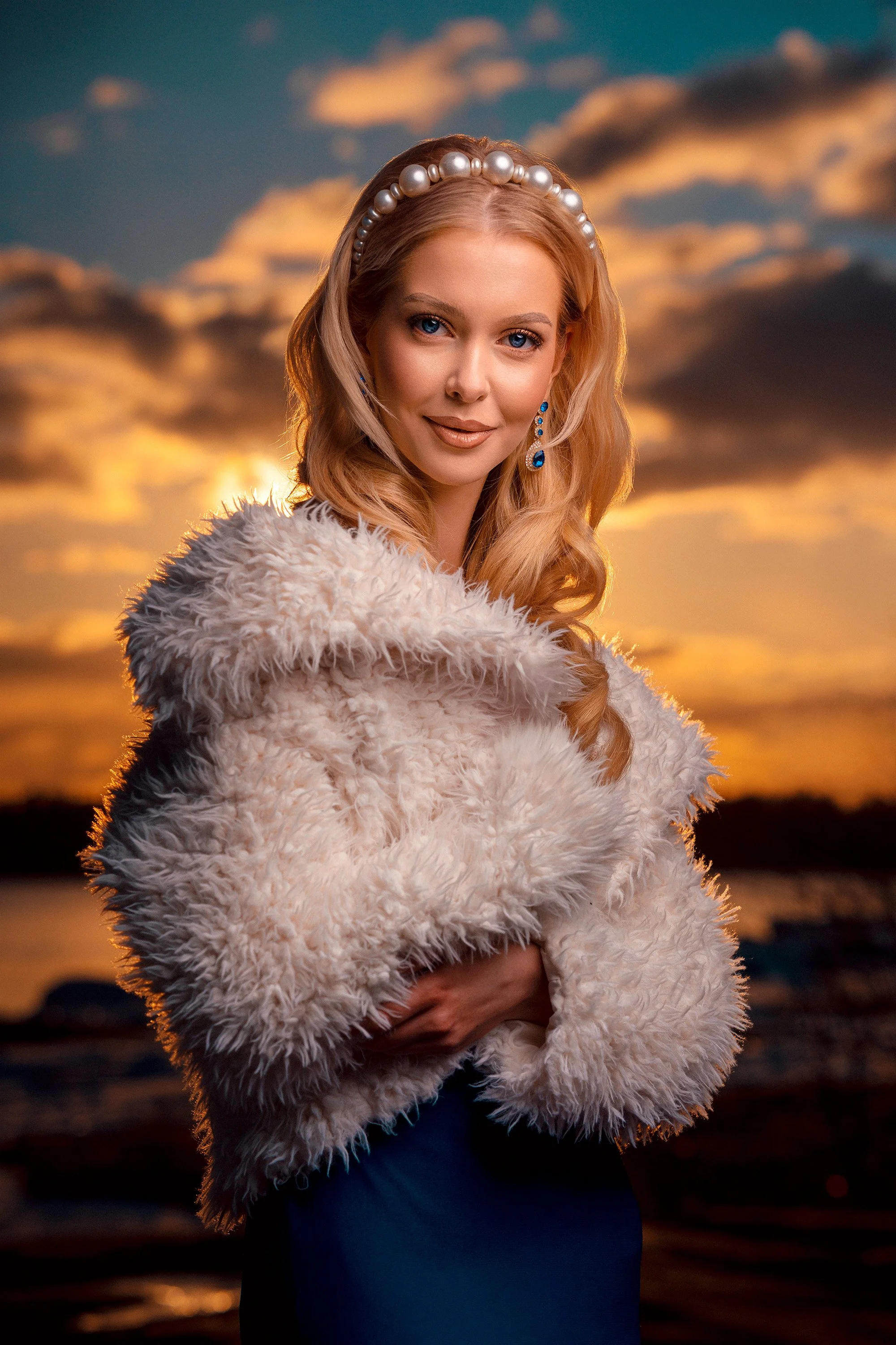 Iiris Yli-Kaatiala beauty-muotokuvassa talvisessa auringonlaskussa. Muotokuvaus Helsinki – hyvän mielen valokuvaaja Sami Turunen.