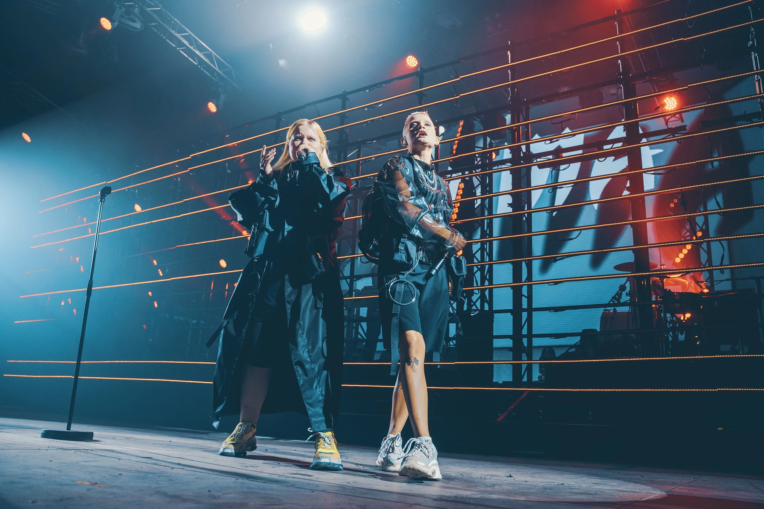 Alma lavalla Flow Festivalilla. Musiikki- ja konserttikuvaus – valokuvaaja Sami Turunen.
