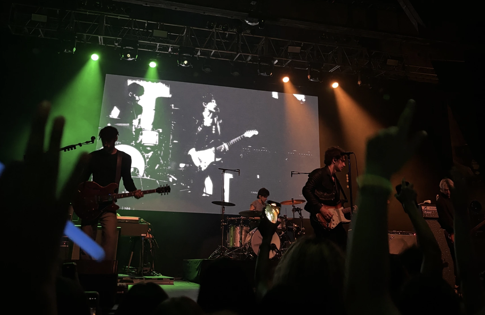 REVIEW: Inhaler and Radio Free Alice Bring an Electric Night to The Paramount