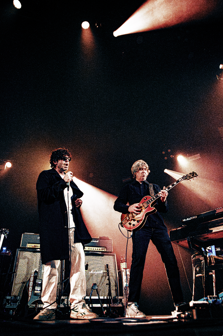 REVIEW &amp; GALLERY: Still “Tellin’ Stories”: The Charlatans Take Over Hollywood