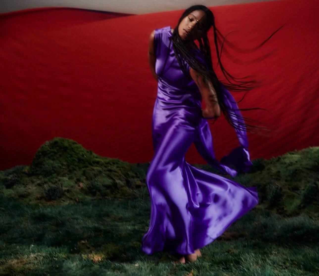 REVIEW: A Love Letter to Being Alive, WILLOW’s ‘The Thread’